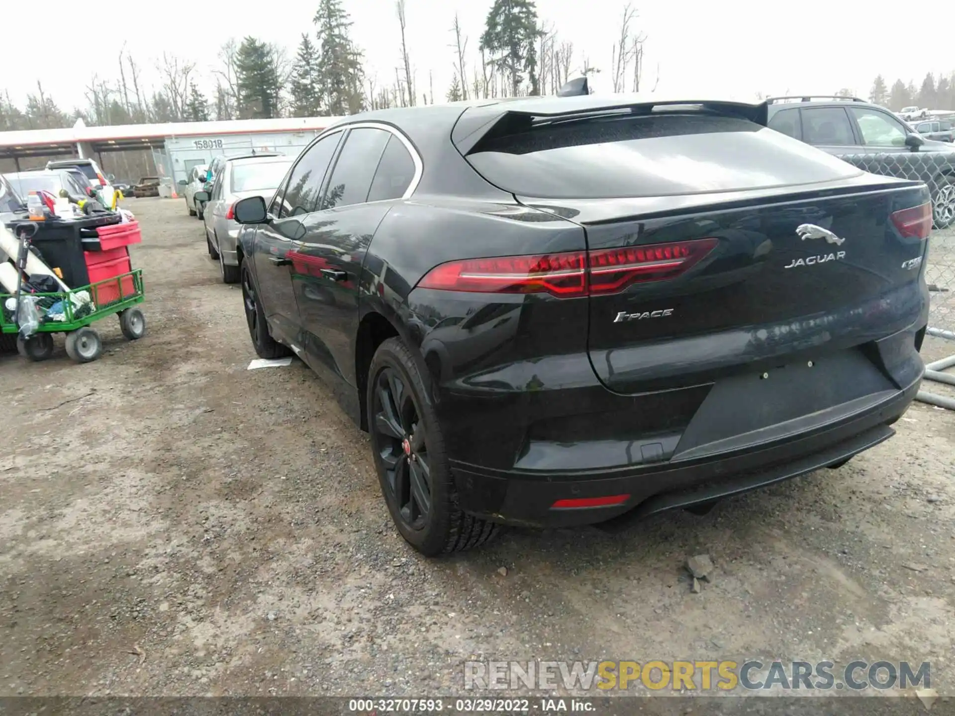 3 Photograph of a damaged car SADHD2S13K1F60298 JAGUAR I-PACE 2019