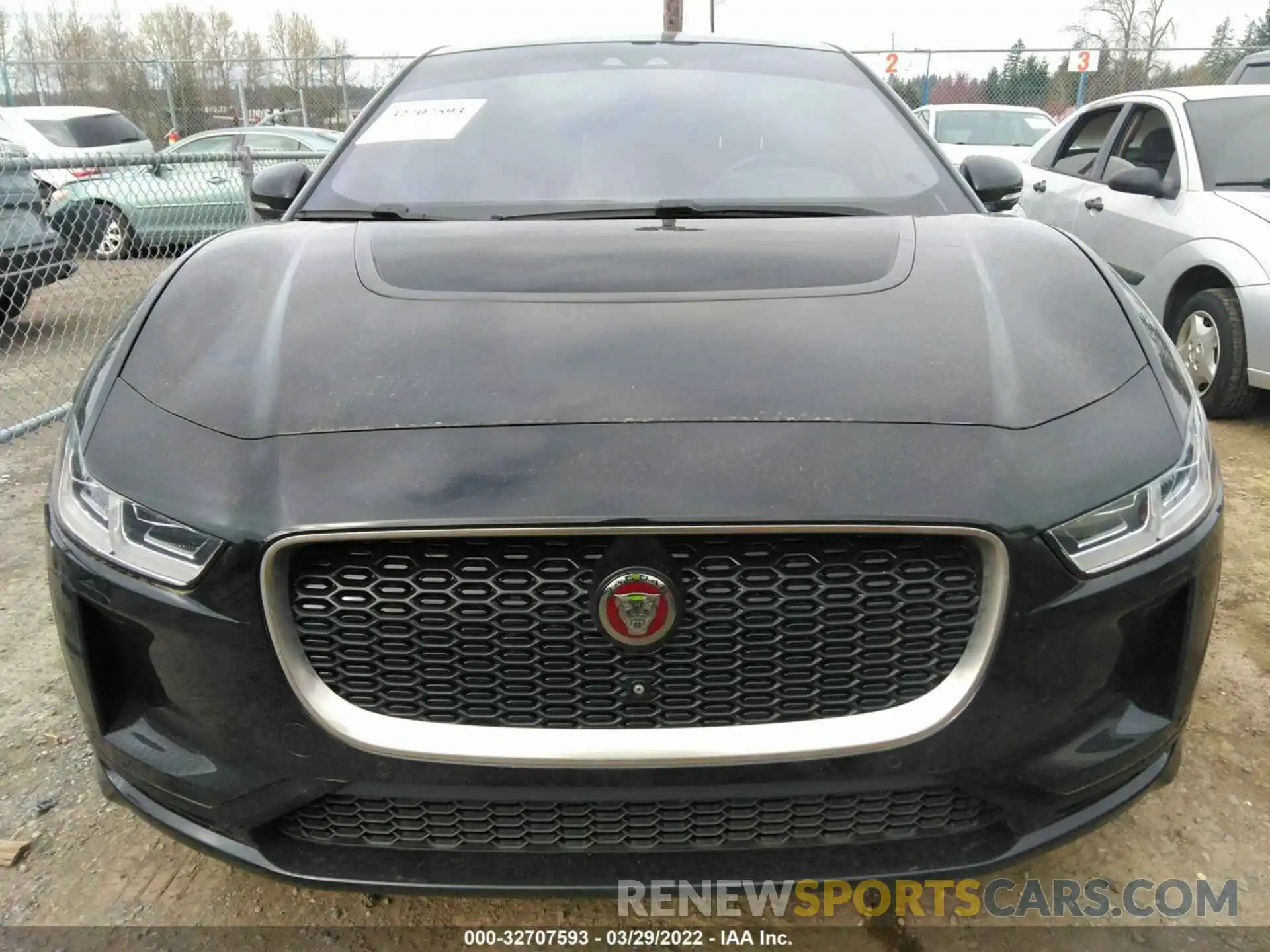 6 Photograph of a damaged car SADHD2S13K1F60298 JAGUAR I-PACE 2019