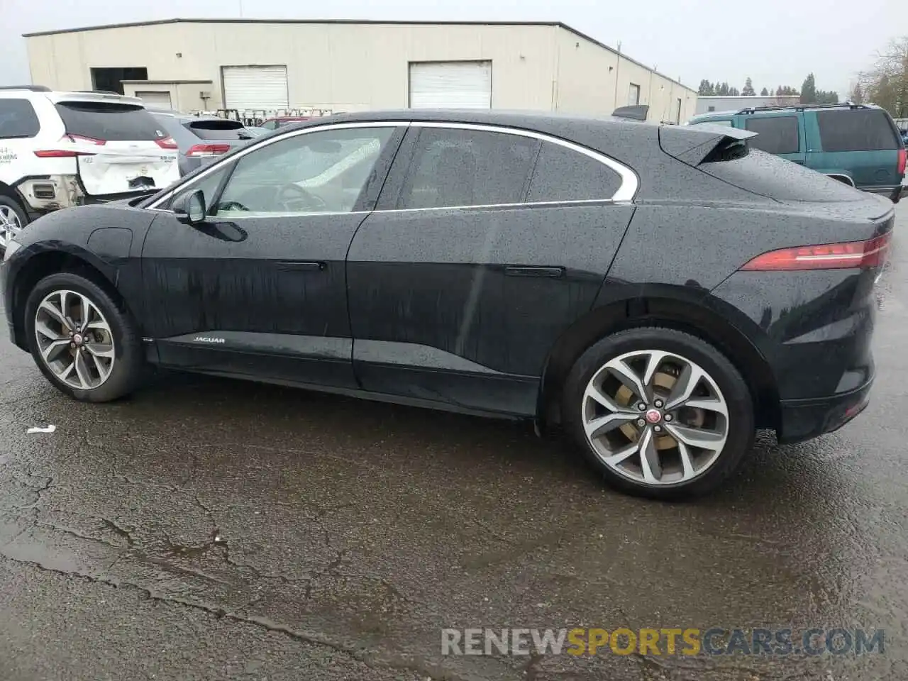 2 Photograph of a damaged car SADHD2S13K1F75321 JAGUAR I-PACE 2019