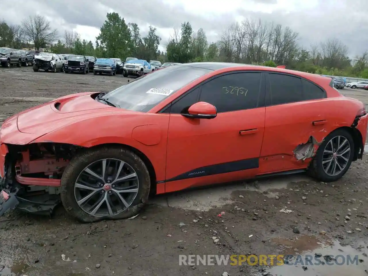 9 Фотография поврежденного автомобиля SADHD2S14K1F66353 JAGUAR I-PACE 2019