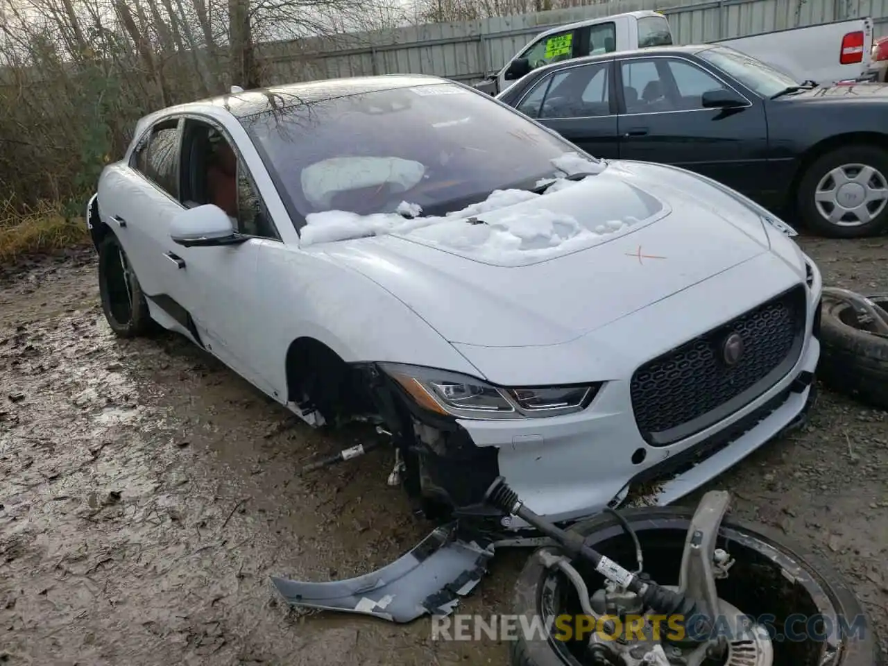 1 Photograph of a damaged car SADHD2S14K1F68670 JAGUAR I-PACE 2019