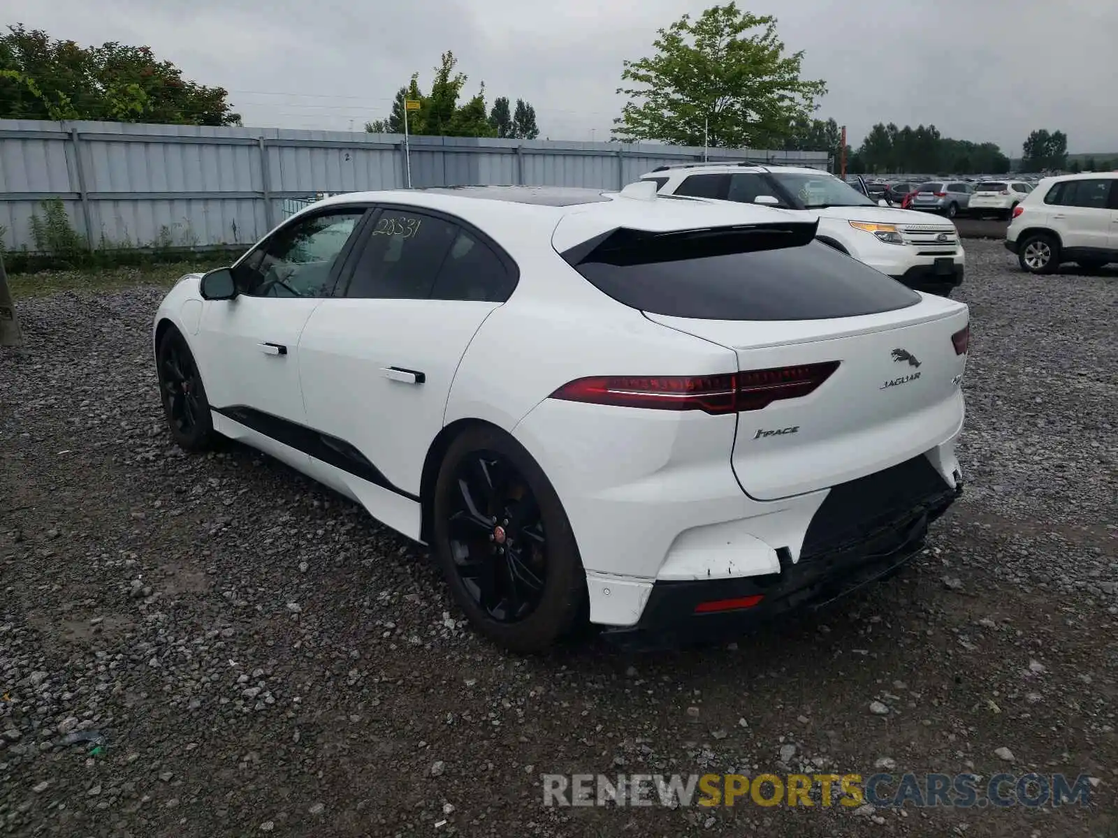 3 Photograph of a damaged car SADHD2S14K1F75151 JAGUAR I-PACE 2019