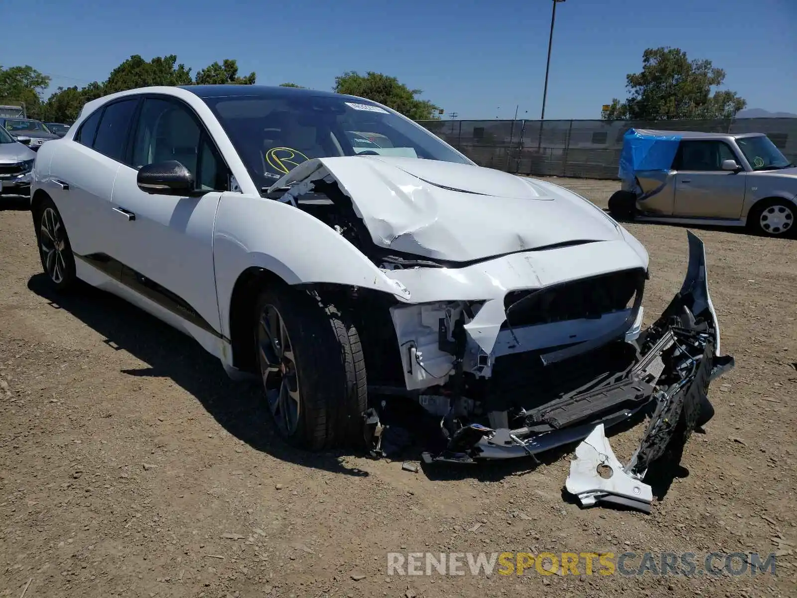 1 Photograph of a damaged car SADHD2S15K1F65843 JAGUAR I-PACE 2019