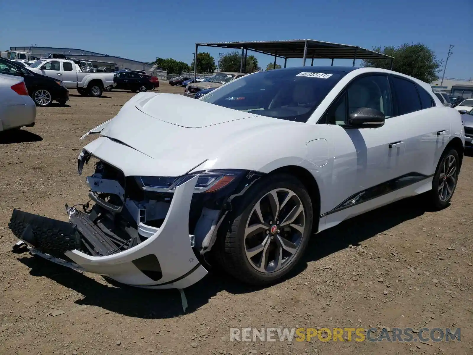 2 Photograph of a damaged car SADHD2S15K1F65843 JAGUAR I-PACE 2019