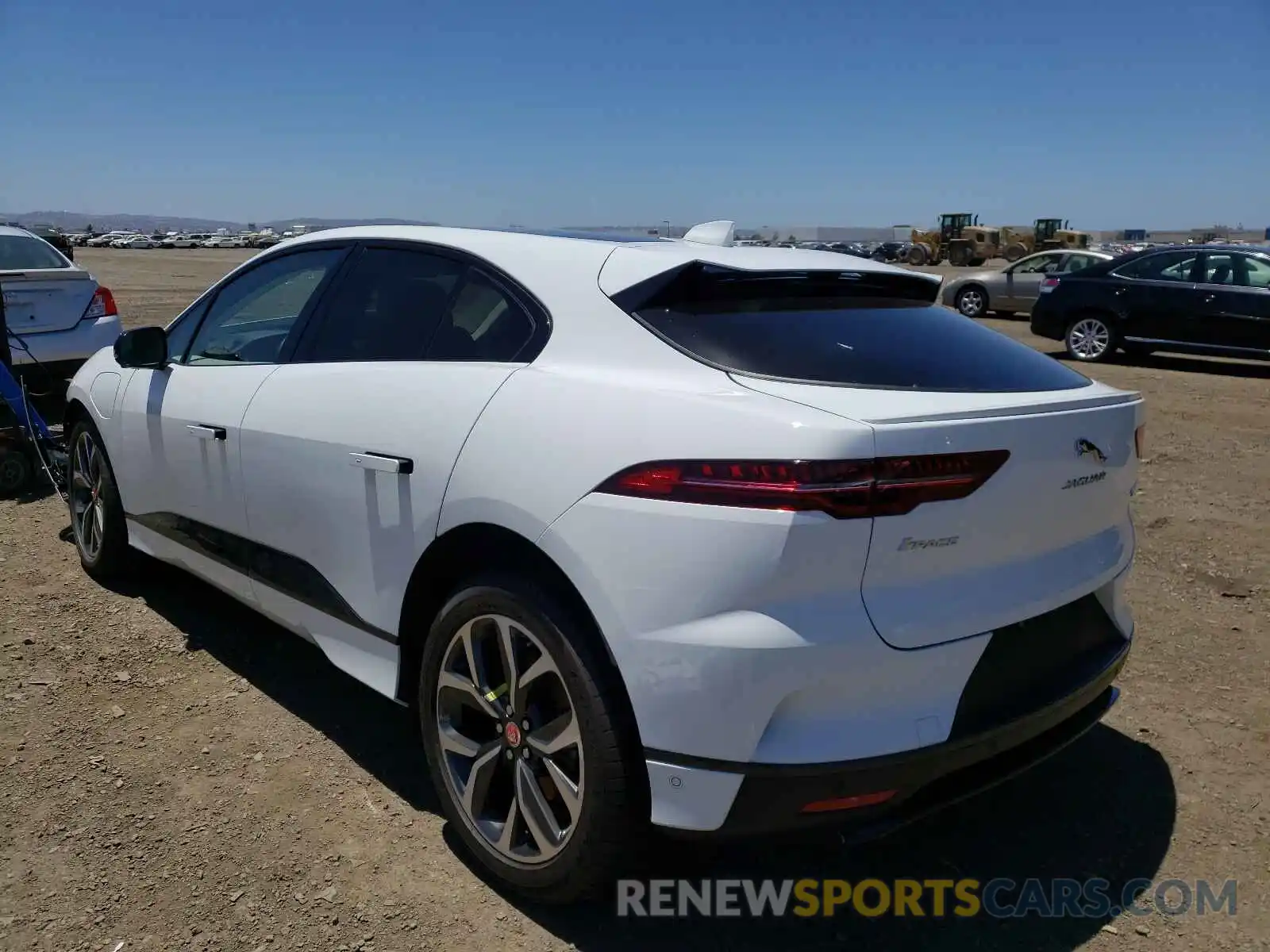 3 Photograph of a damaged car SADHD2S15K1F65843 JAGUAR I-PACE 2019