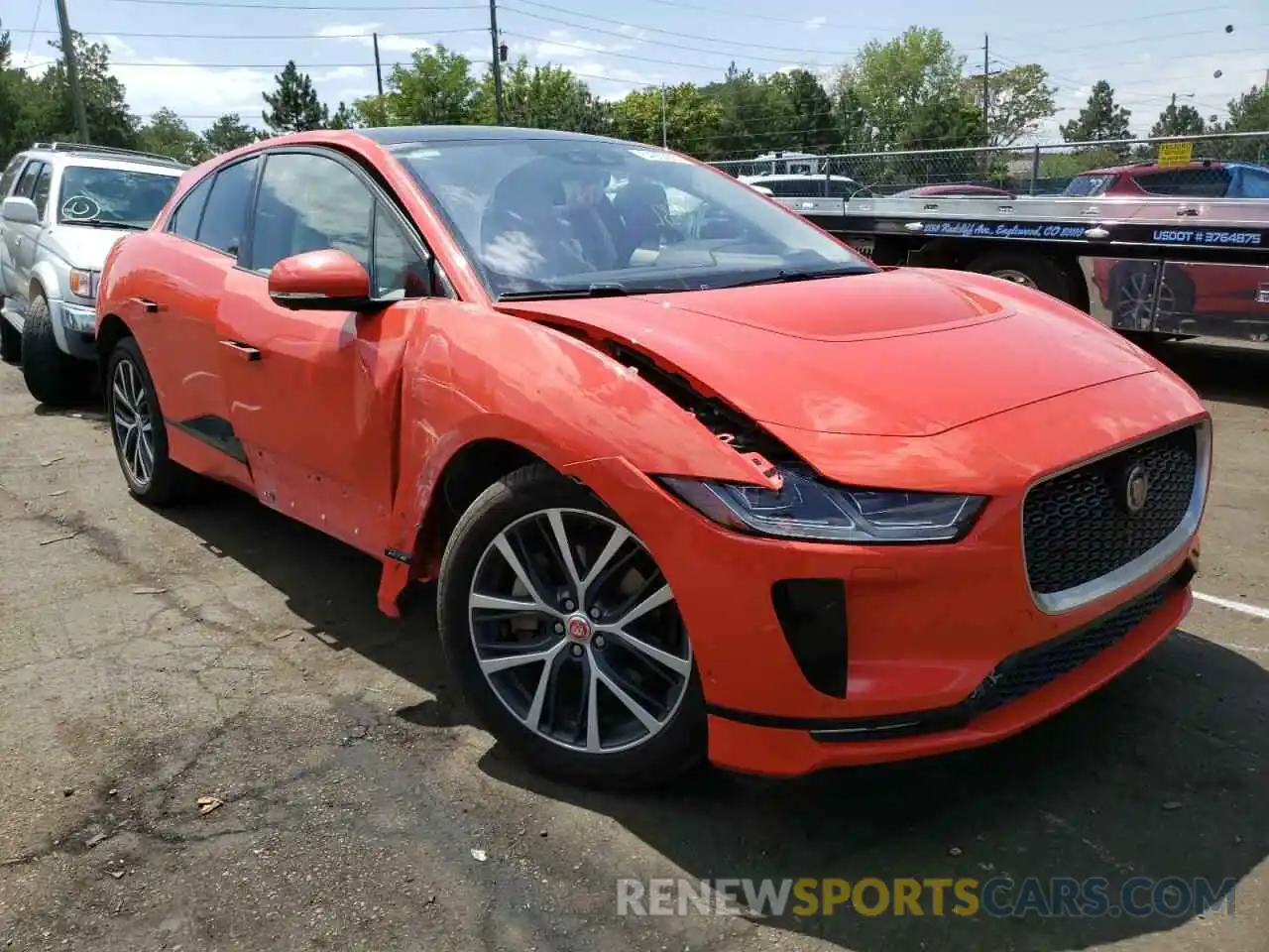 1 Photograph of a damaged car SADHD2S17K1F63592 JAGUAR I-PACE 2019