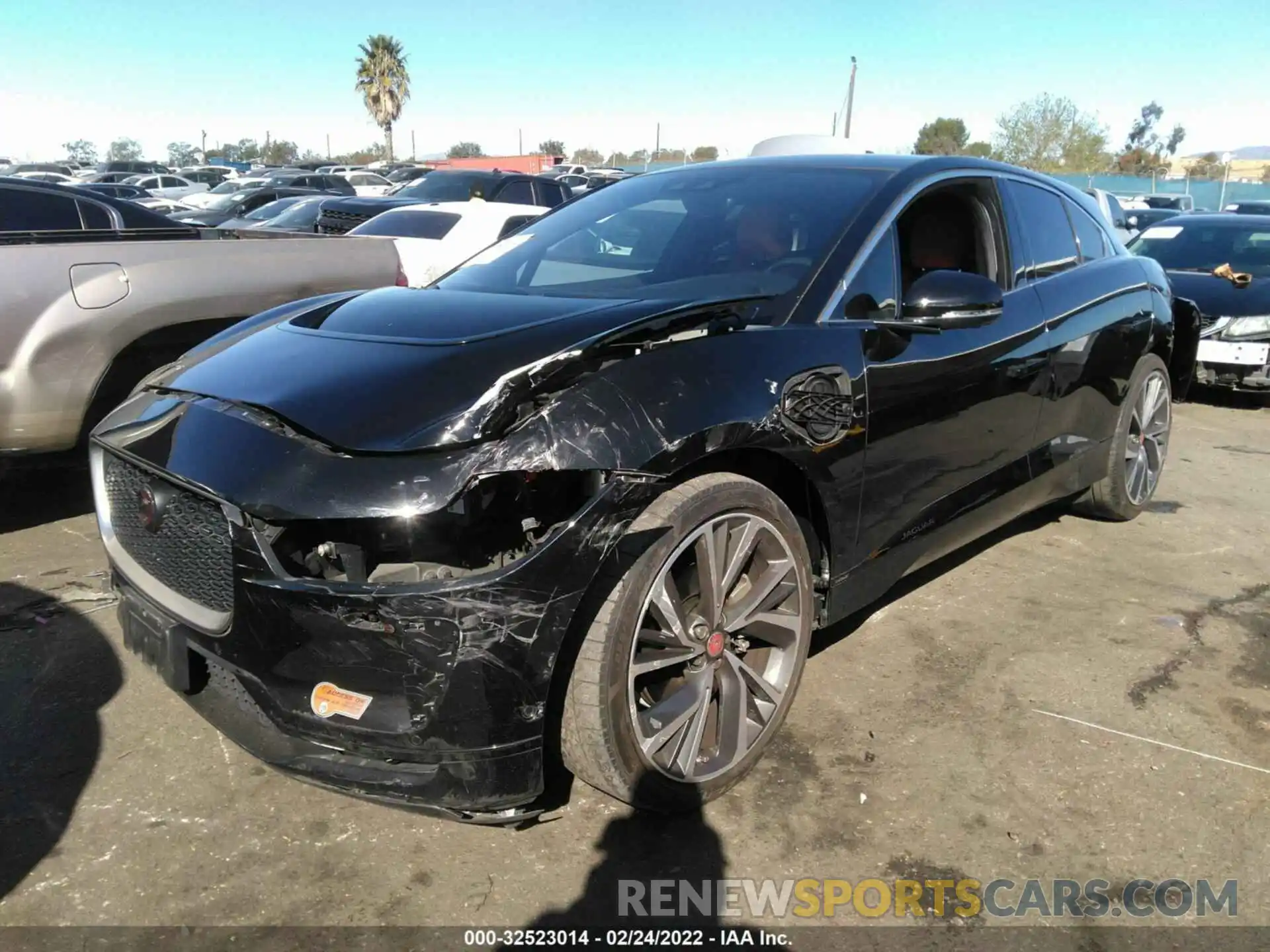 2 Photograph of a damaged car SADHD2S17K1F74964 JAGUAR I-PACE 2019