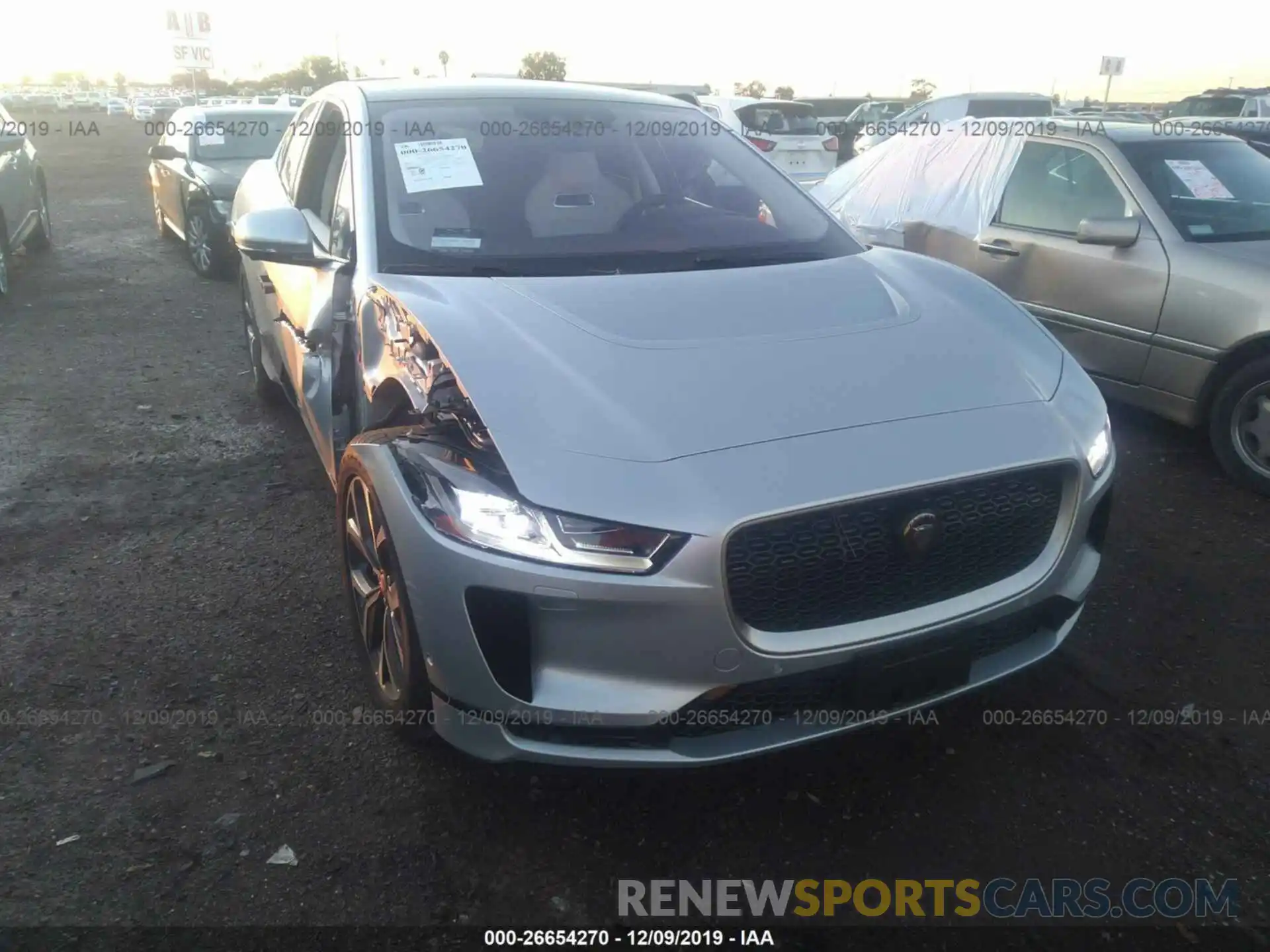 1 Фотография поврежденного автомобиля SADHD2S18K1F76674 JAGUAR I-PACE 2019