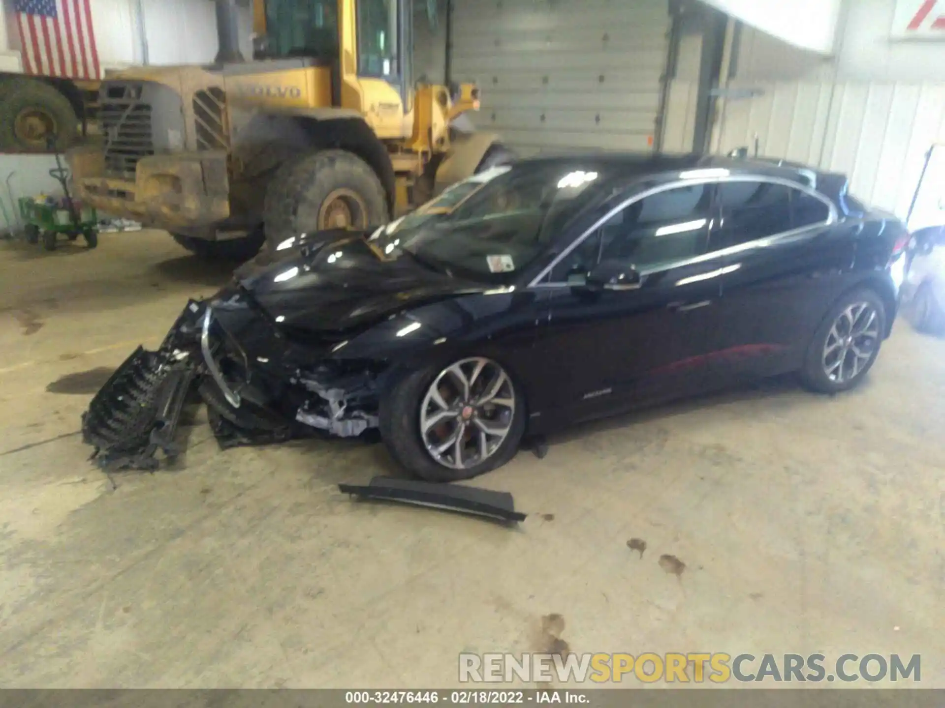 2 Photograph of a damaged car SADHD2S19K1F62041 JAGUAR I-PACE 2019