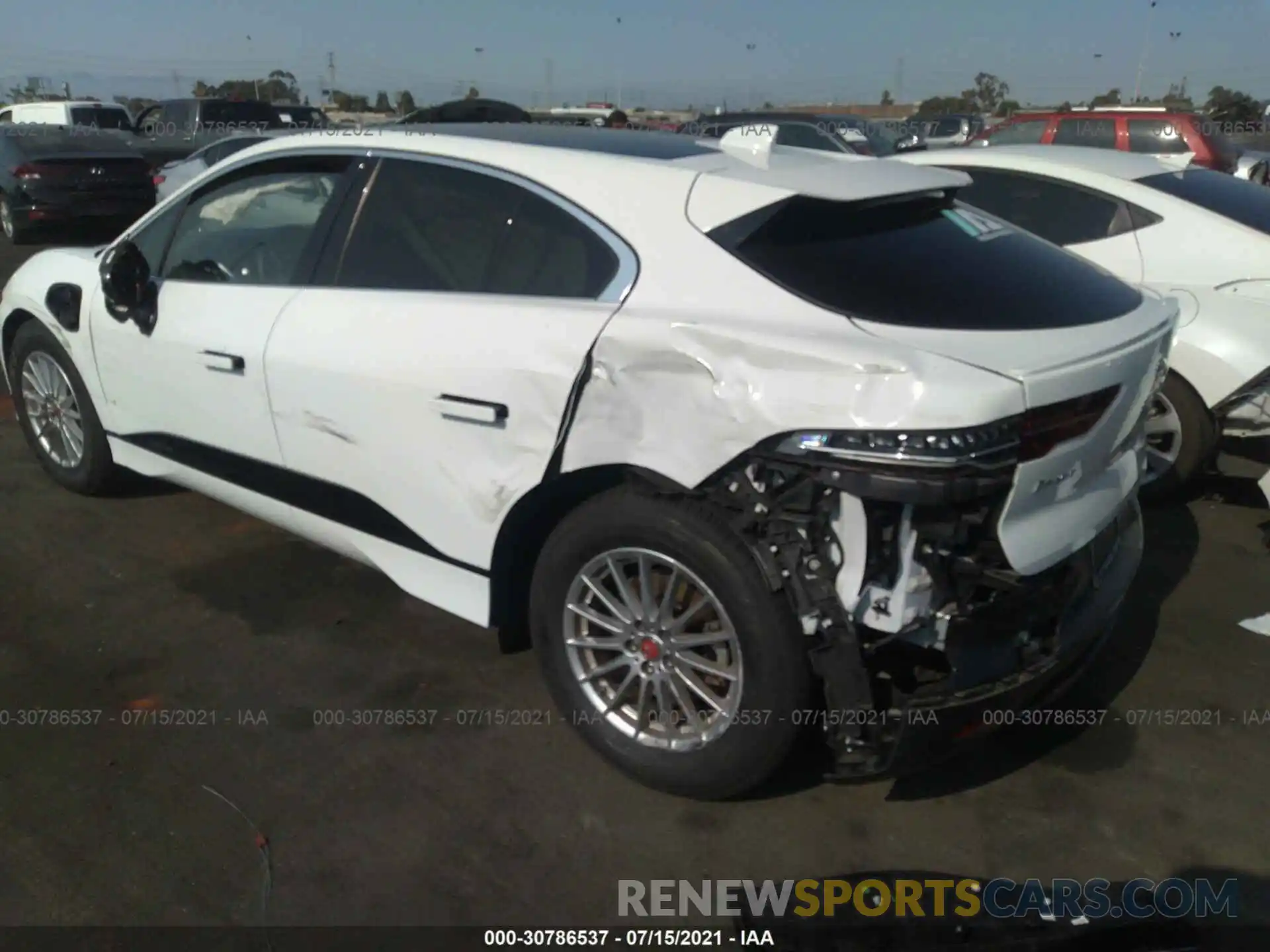 3 Photograph of a damaged car SADHB2S12L1F79416 JAGUAR I-PACE 2020