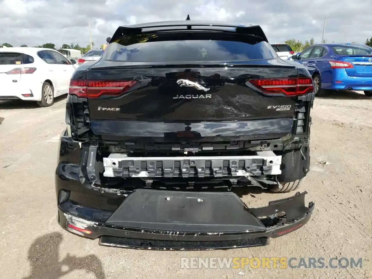 9 Photograph of a damaged car SADHB2S18L1F85768 JAGUAR I-PACE 2020