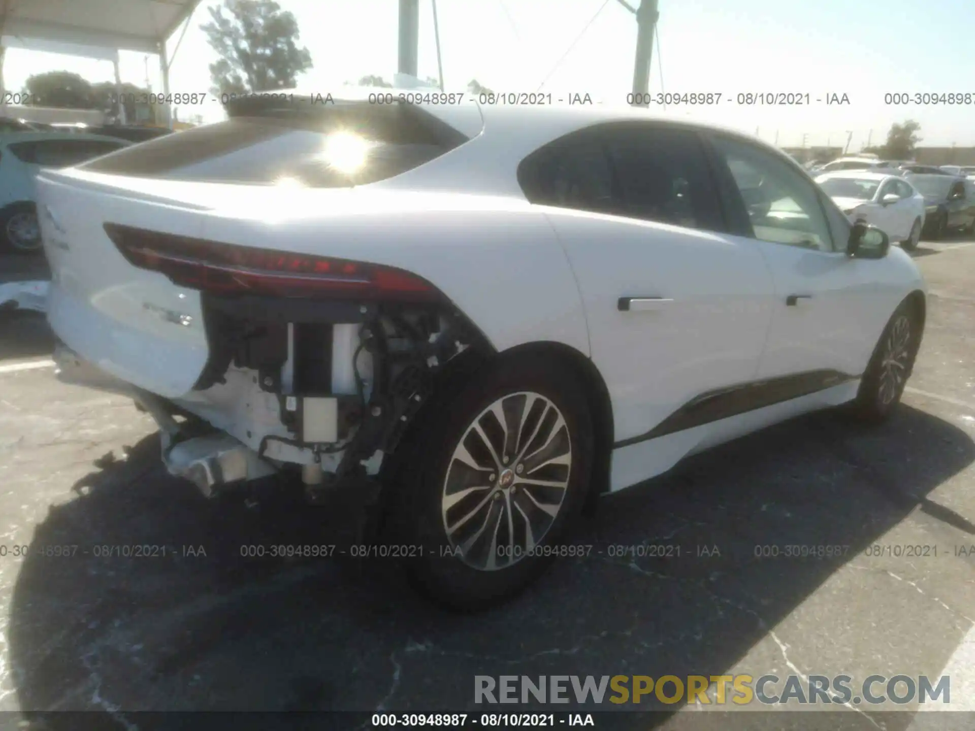 4 Photograph of a damaged car SADHB2S19L1F81373 JAGUAR I-PACE 2020