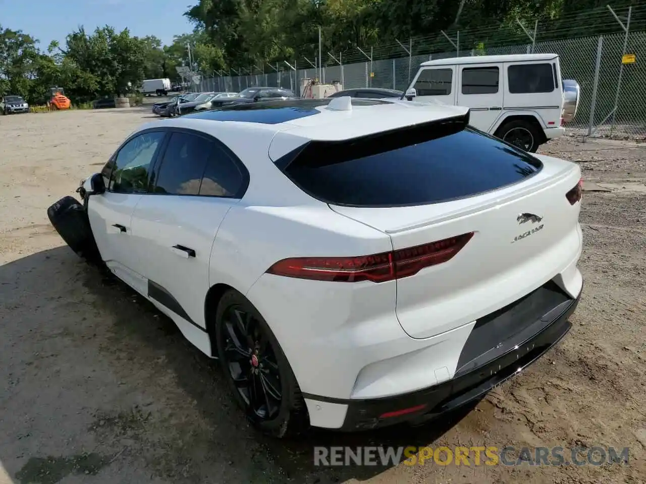 3 Фотография поврежденного автомобиля SADHB2S19L1F85245 JAGUAR I-PACE 2020