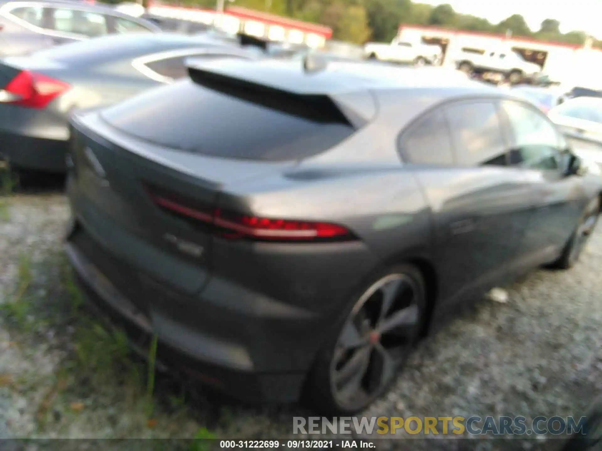 4 Photograph of a damaged car SADHD2S15L1F83647 JAGUAR I-PACE 2020