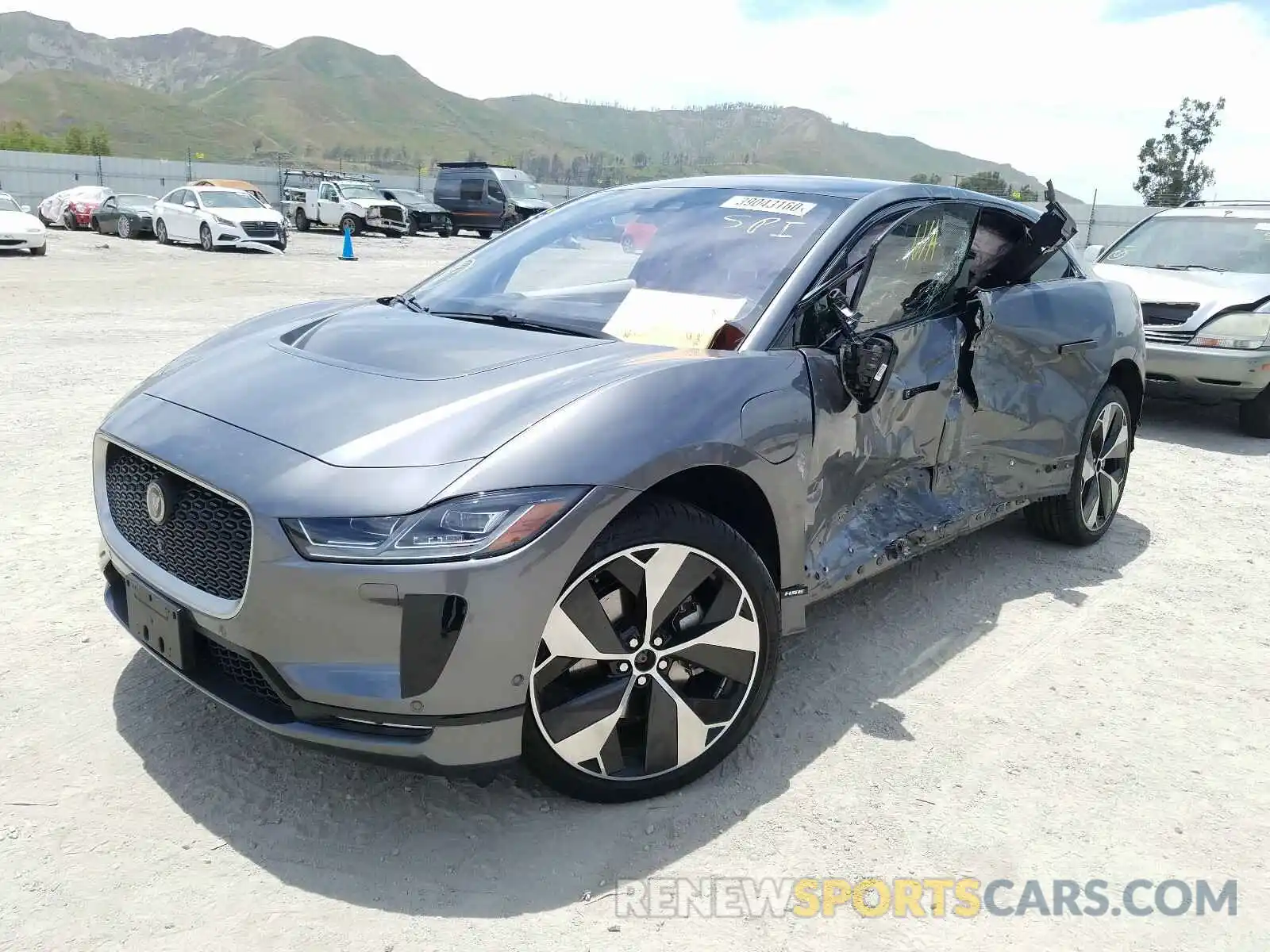 2 Фотография поврежденного автомобиля SADHD2S13K1F72449 JAGUAR I-PACE FIR 2019