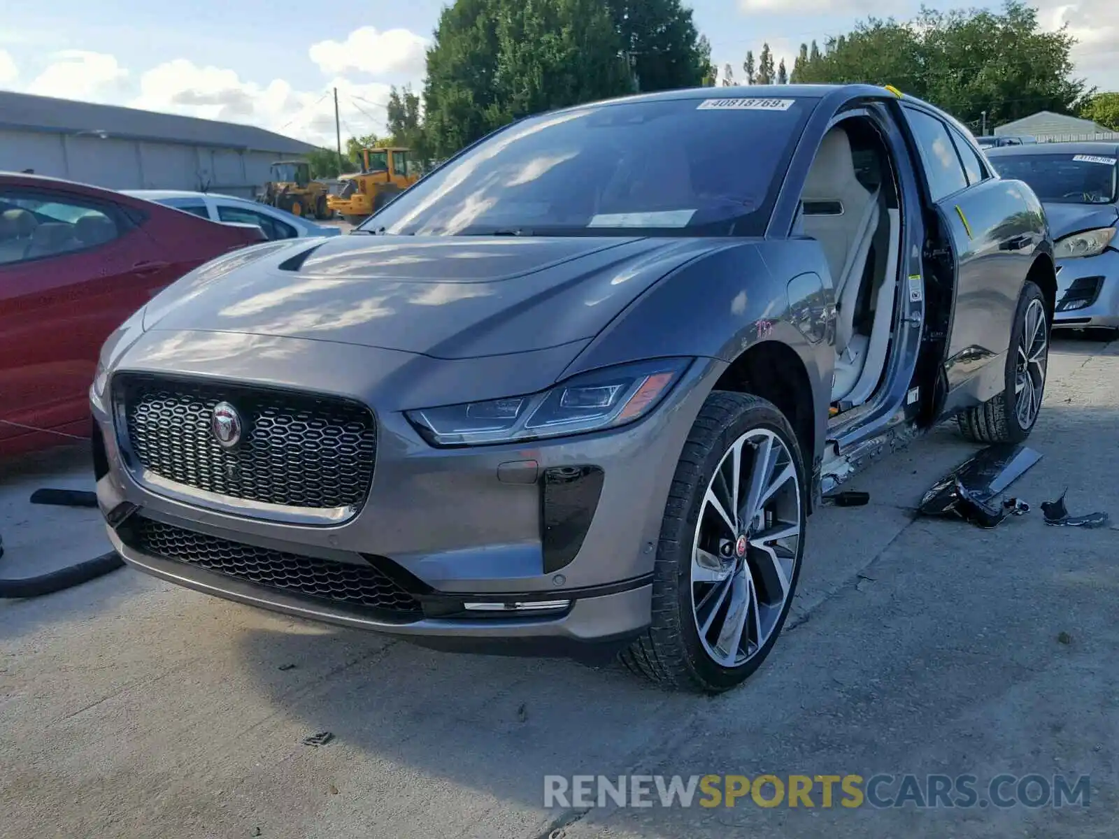 2 Фотография поврежденного автомобиля SADHD2S16K1F63373 JAGUAR I-PACE FIR 2019