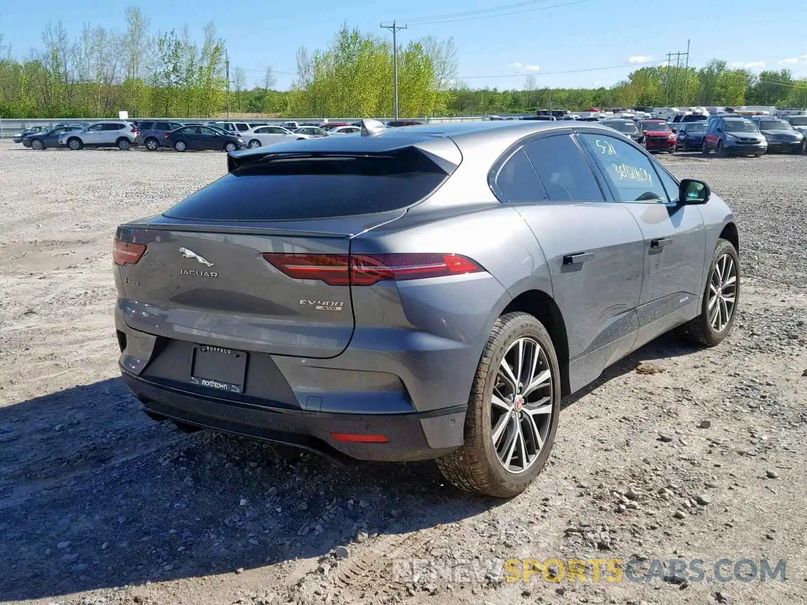 4 Photograph of a damaged car SADHD2S1XK1F61867 JAGUAR I-PACE FIR 2019