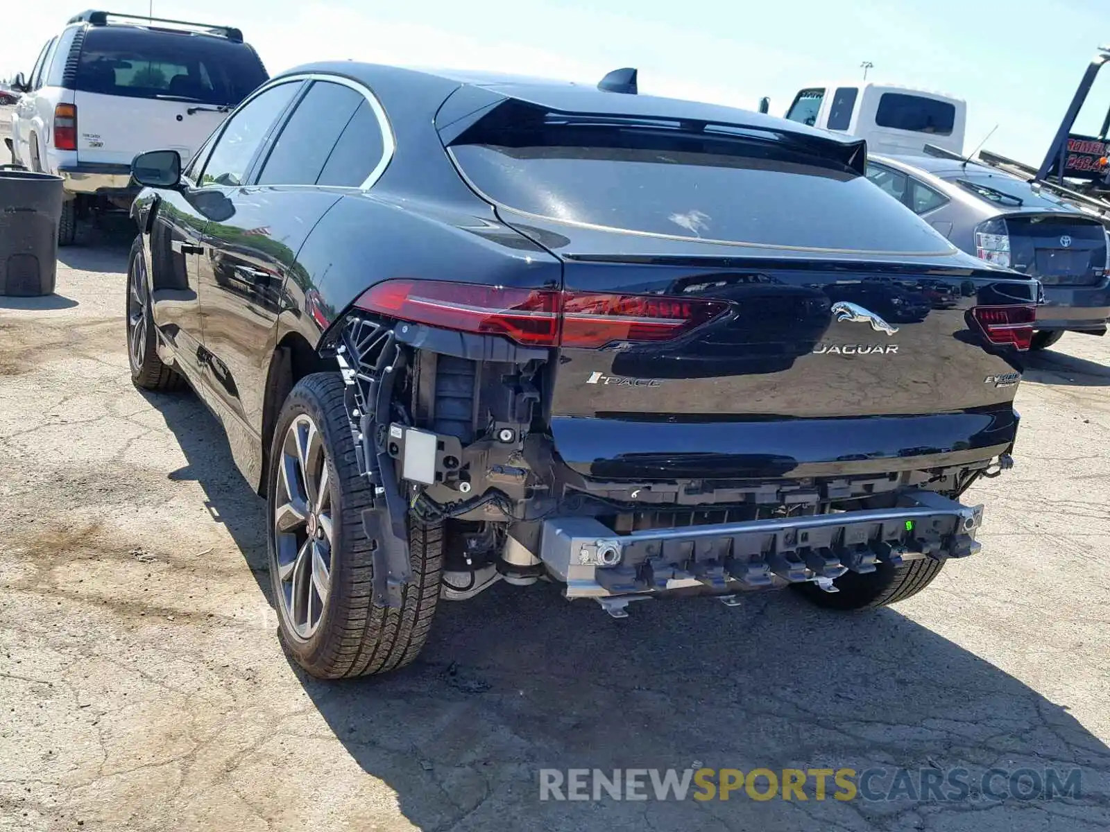 3 Photograph of a damaged car SADHD2S1XK1F62615 JAGUAR I-PACE FIR 2019