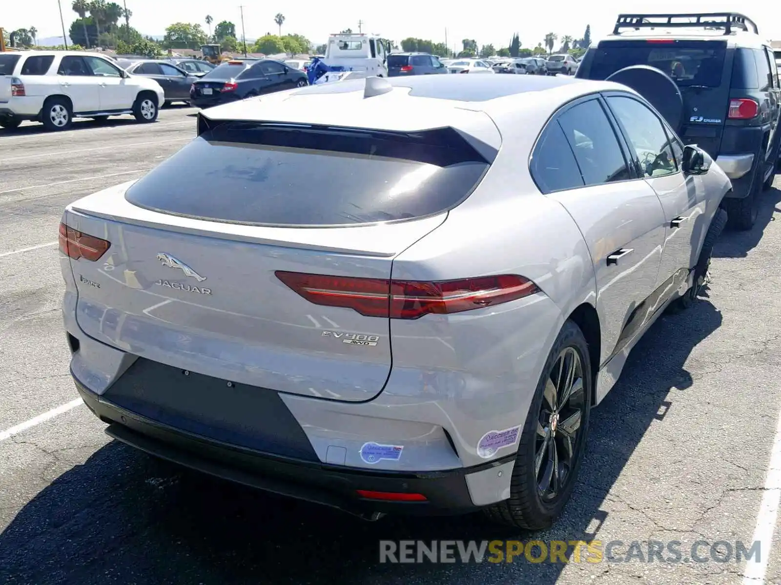 4 Photograph of a damaged car SADHC2S14K1F71362 JAGUAR I-PACE SE 2019