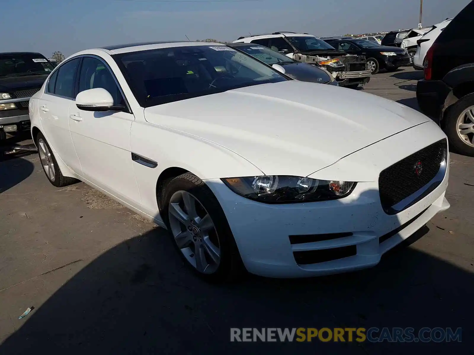 1 Photograph of a damaged car SAJAD4FN6KCP47768 JAGUAR XE 2019