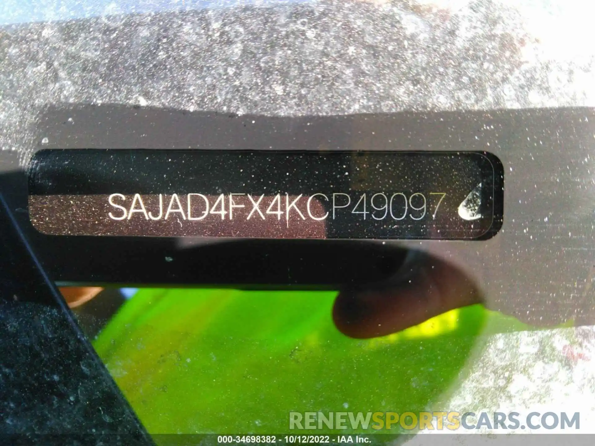 9 Photograph of a damaged car SAJAD4FX4KCP49097 JAGUAR XE 2019