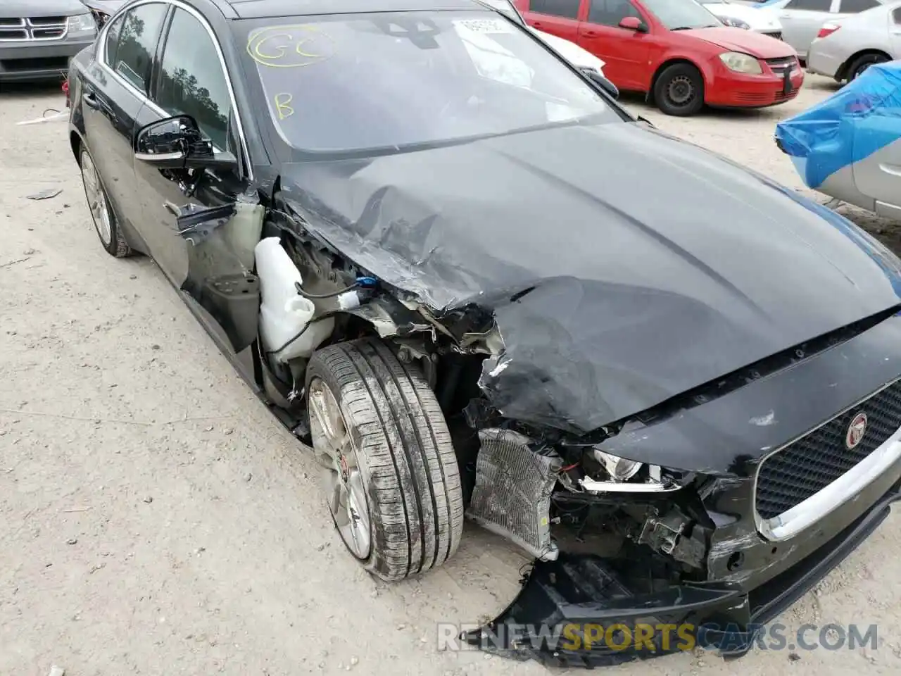 9 Photograph of a damaged car SAJAD4FX7KCP51622 JAGUAR XE 2019