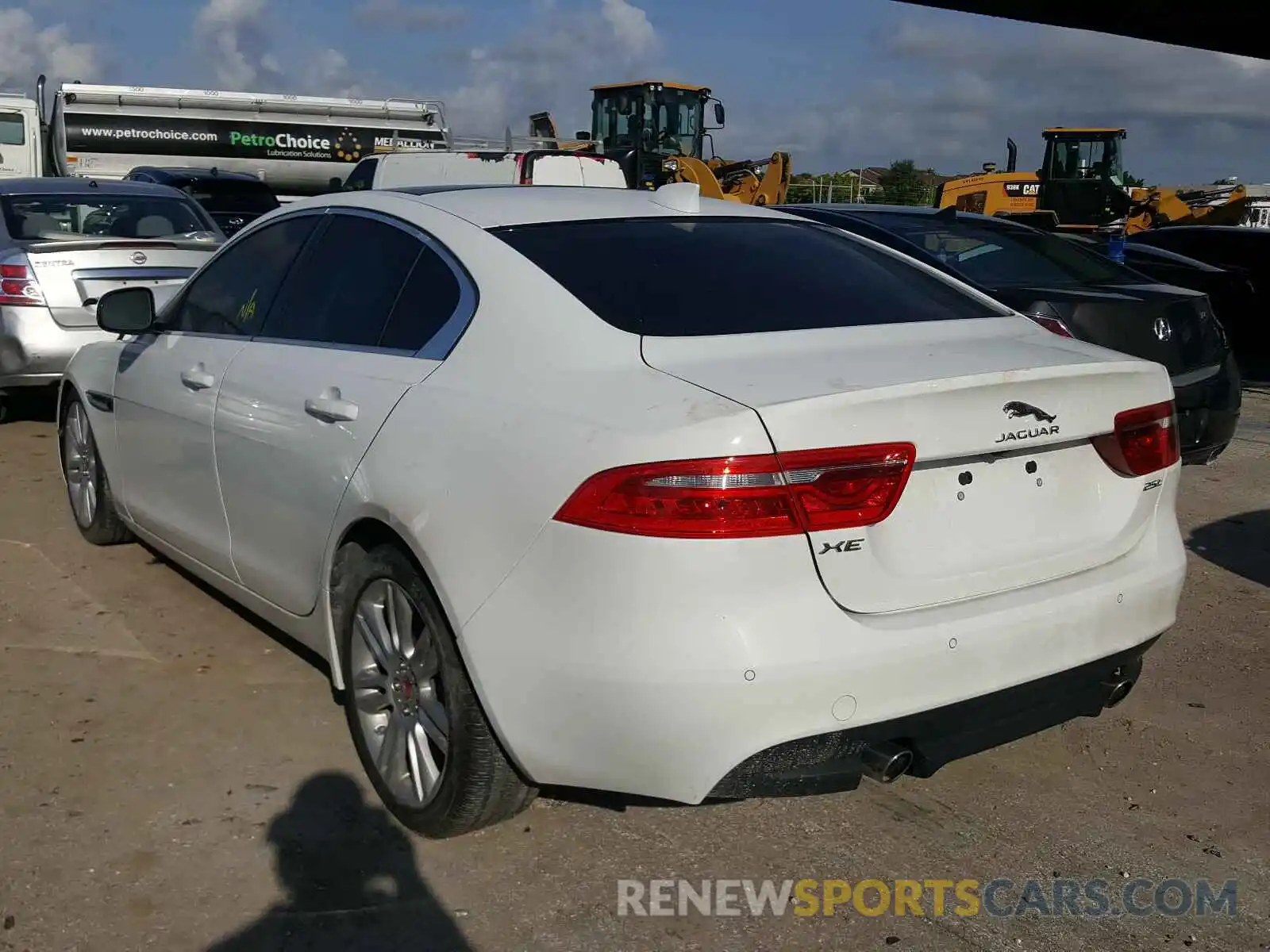 3 Фотография поврежденного автомобиля SAJAD4FX9KCP48964 JAGUAR XE 2019