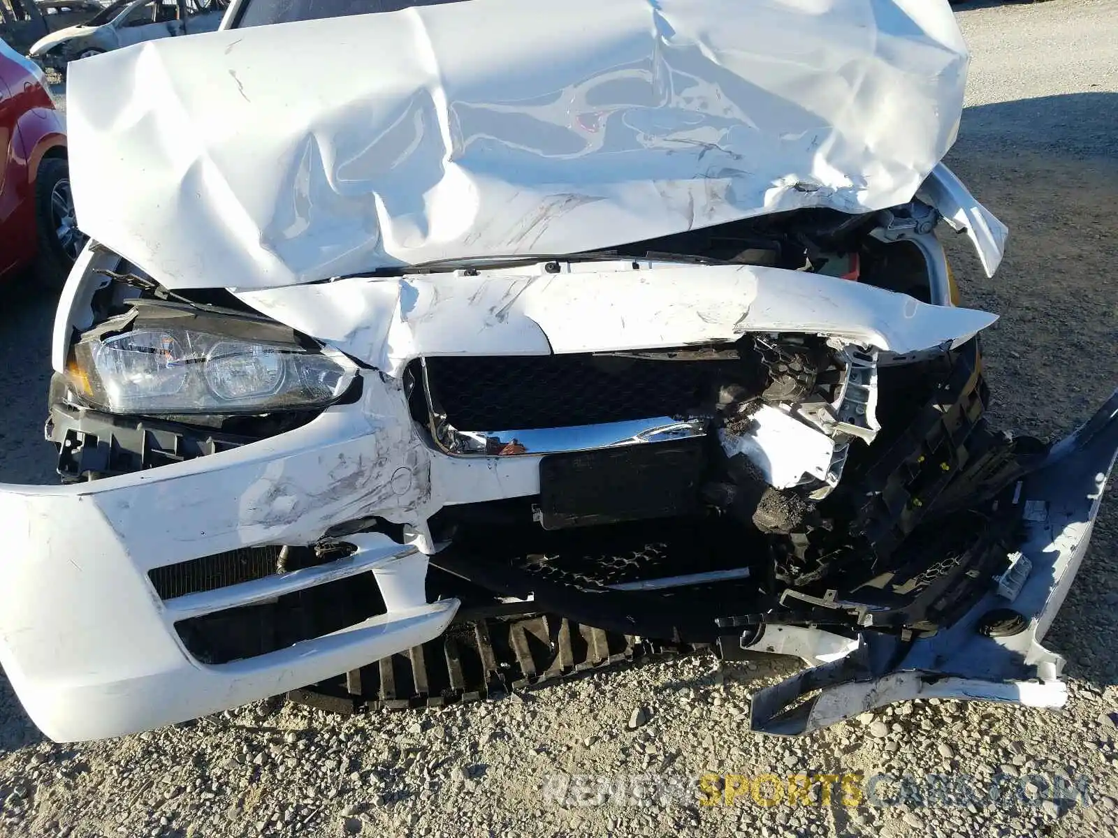 9 Фотография поврежденного автомобиля SAJAD4FX9KCP49130 JAGUAR XE 2019