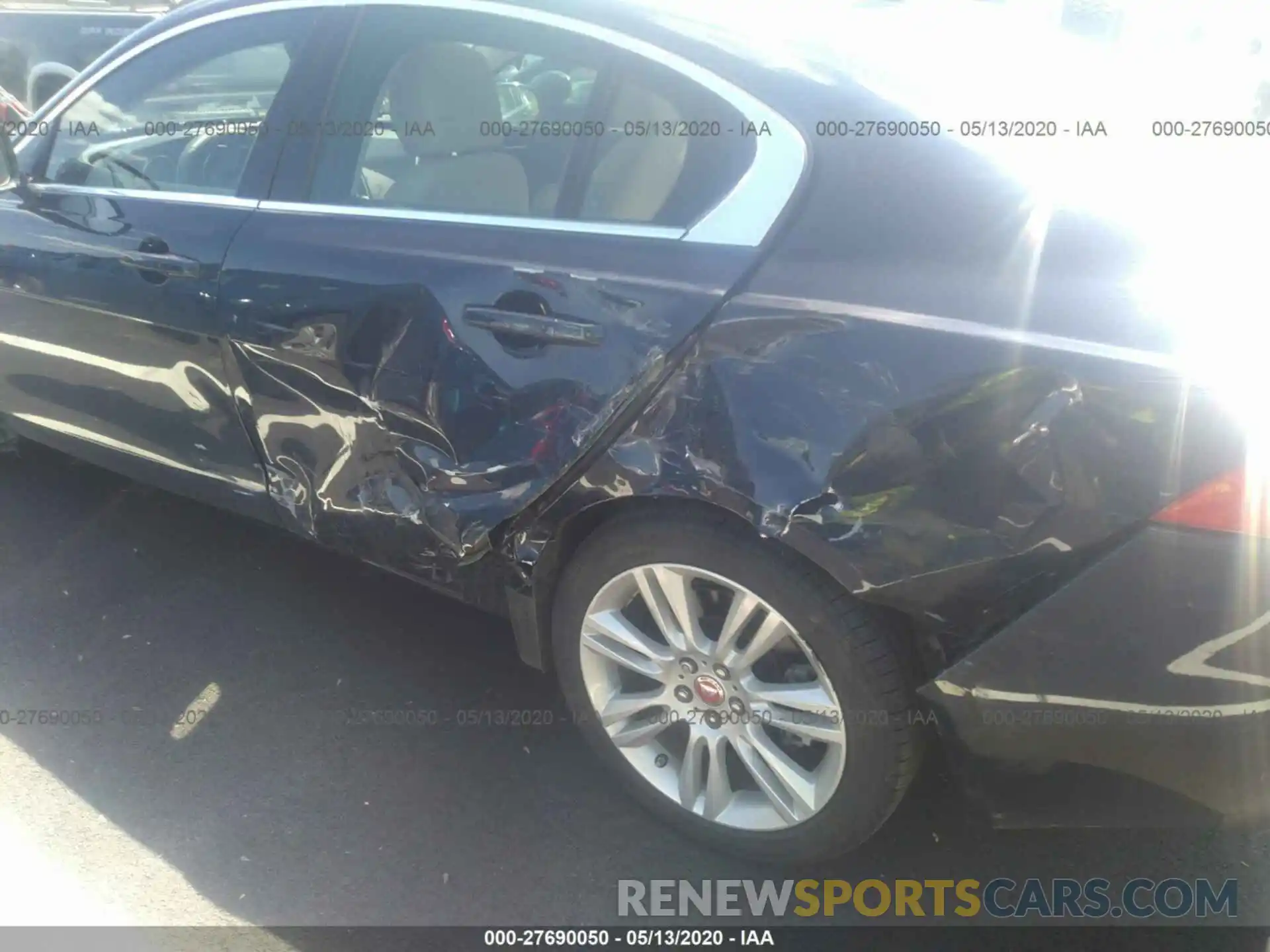 6 Фотография поврежденного автомобиля SAJAJ4FX9KCP46060 JAGUAR XE 2019