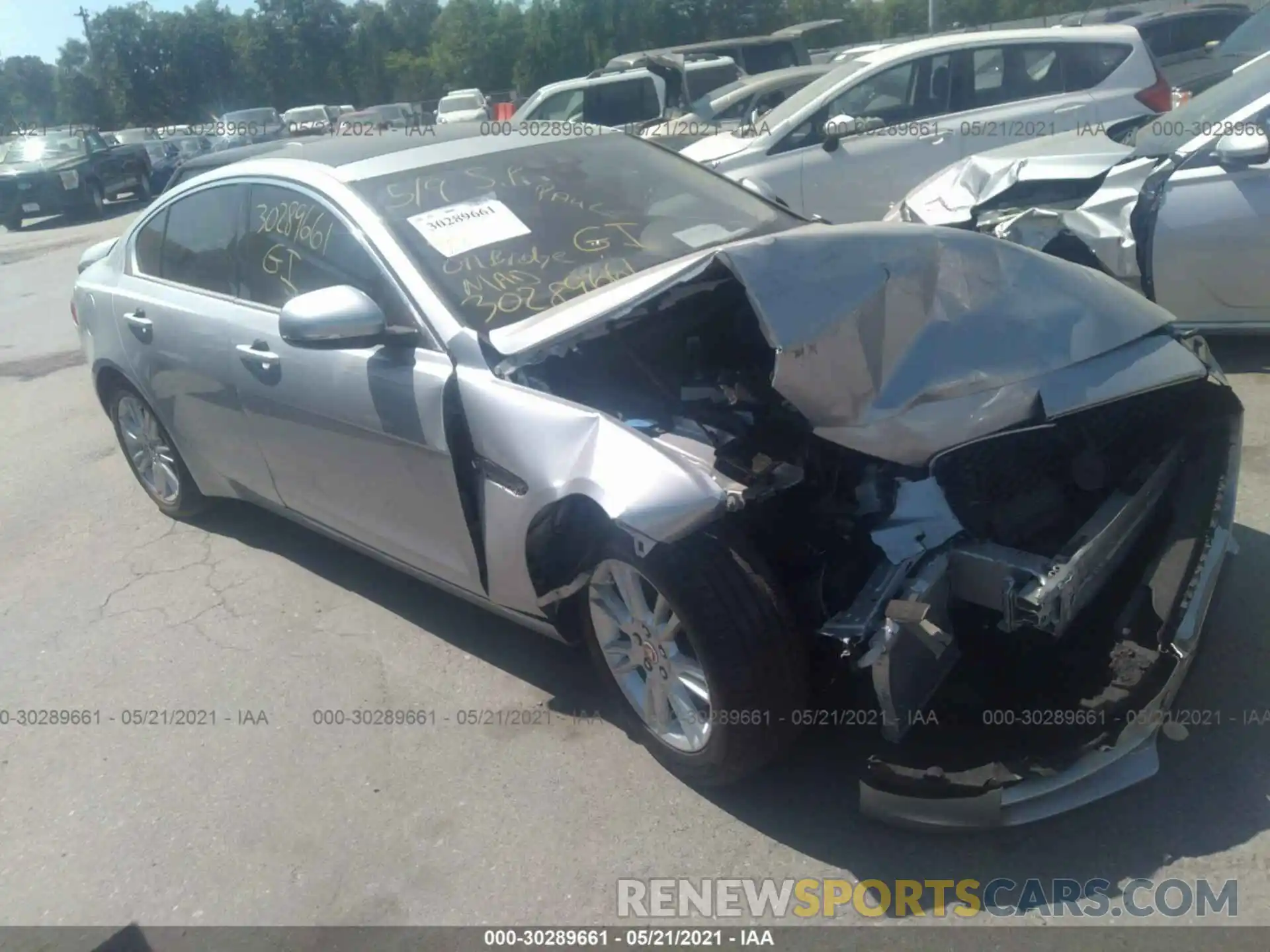 1 Photograph of a damaged car SAJAJ4FXXKCP43782 JAGUAR XE 2019