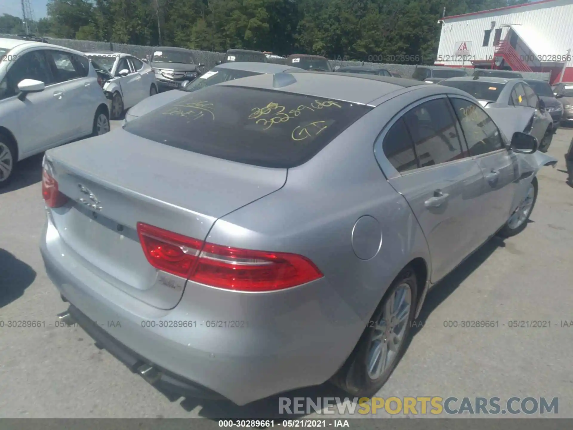 4 Photograph of a damaged car SAJAJ4FXXKCP43782 JAGUAR XE 2019