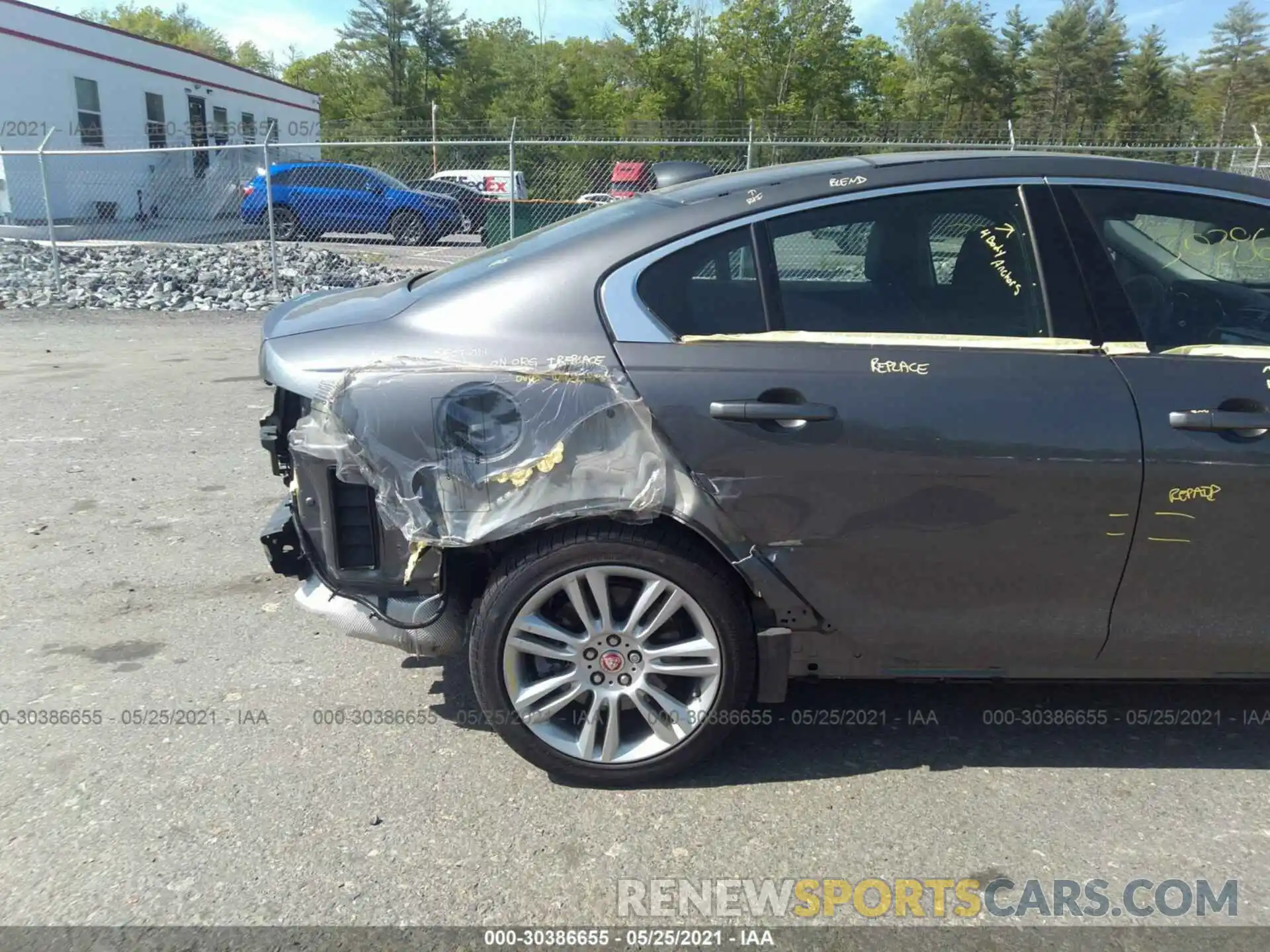 6 Photograph of a damaged car SAJAJ4FXXKCP44141 JAGUAR XE 2019