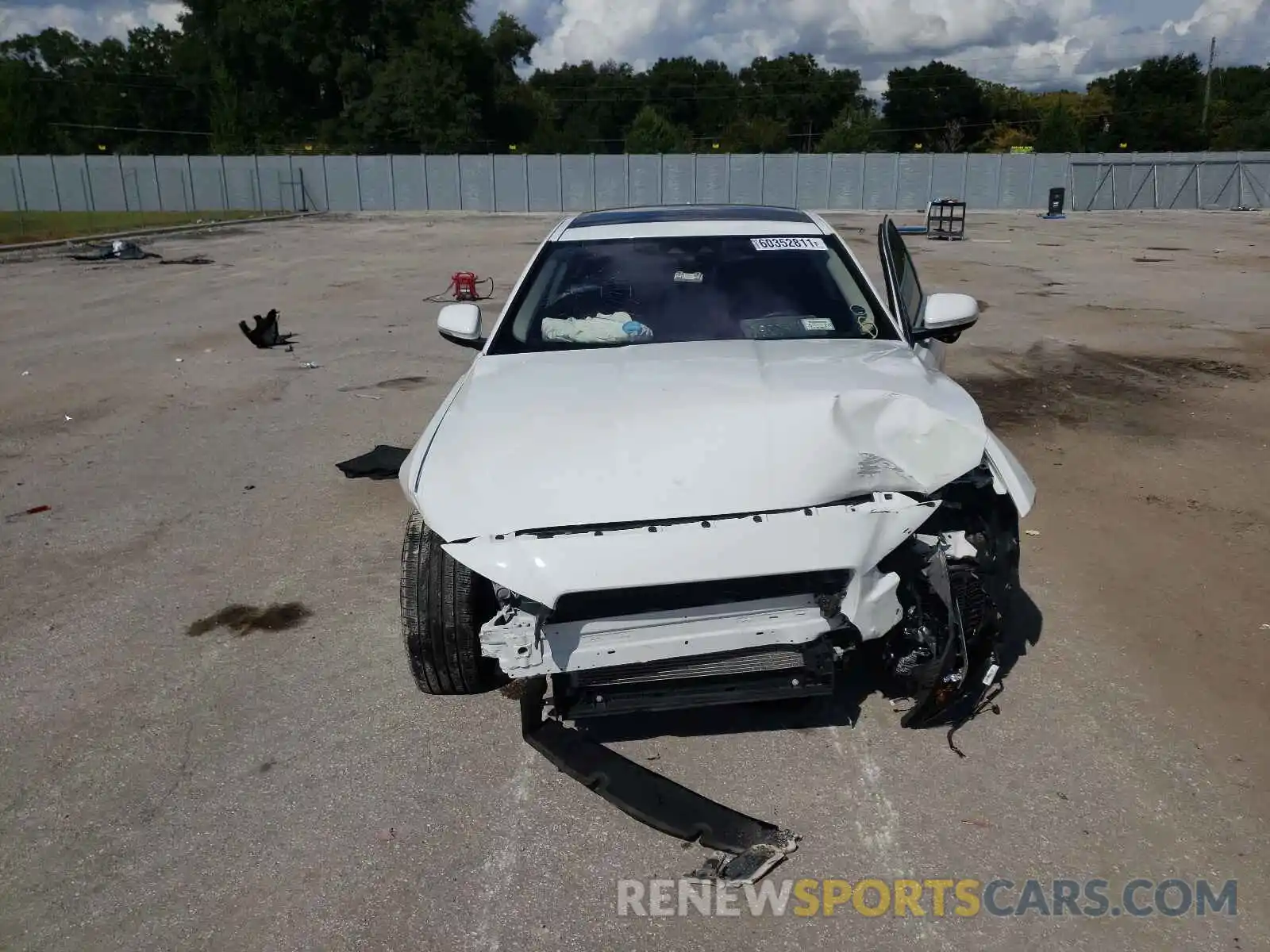 9 Photograph of a damaged car SAJAJ4FXXKCP44303 JAGUAR XE 2019