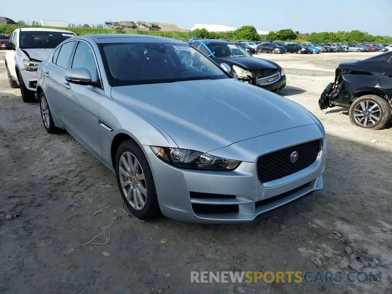 1 Фотография поврежденного автомобиля SAJAR4FX0KCP48031 JAGUAR XE 2019