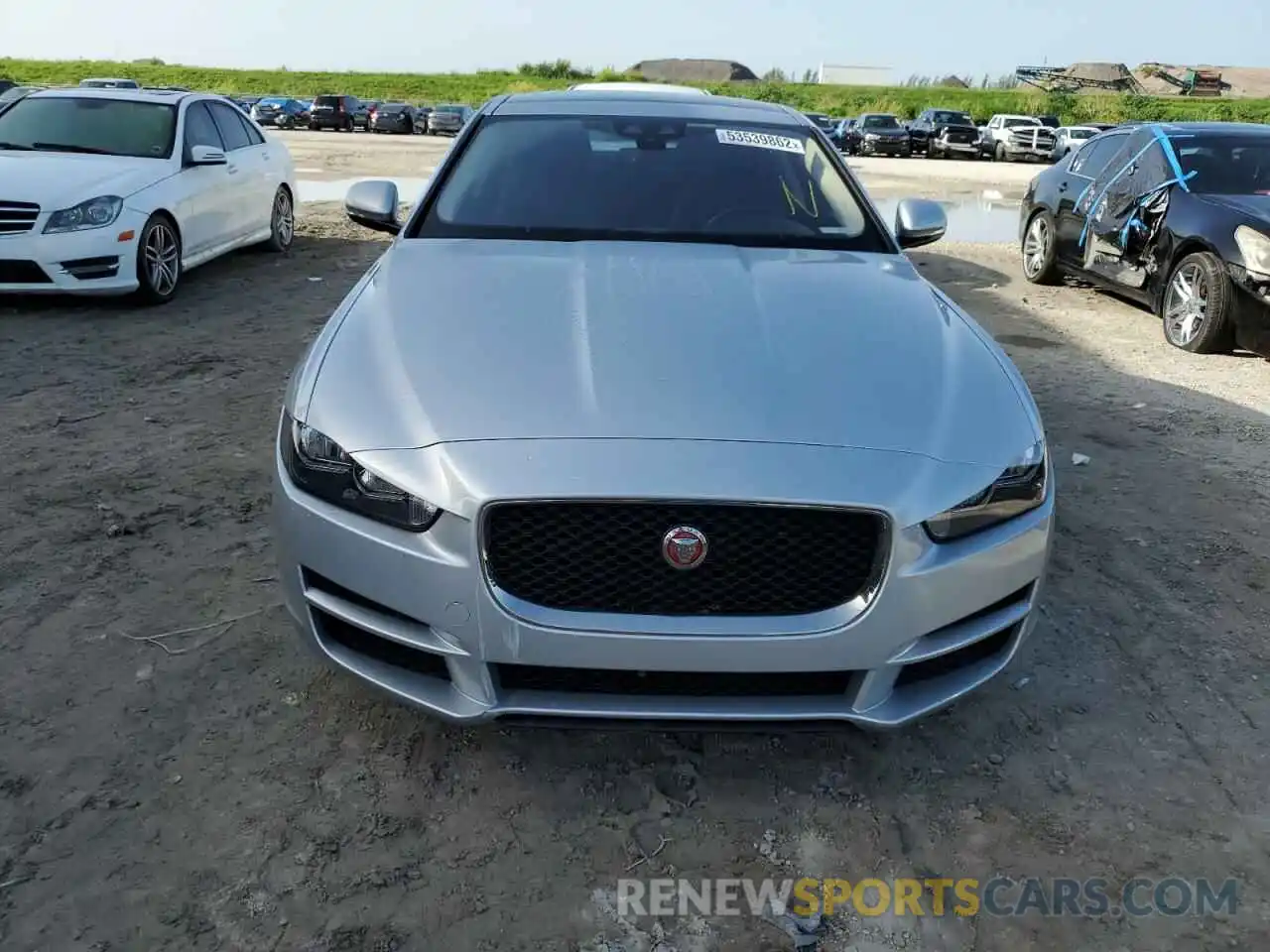 9 Фотография поврежденного автомобиля SAJAR4FX0KCP48031 JAGUAR XE 2019