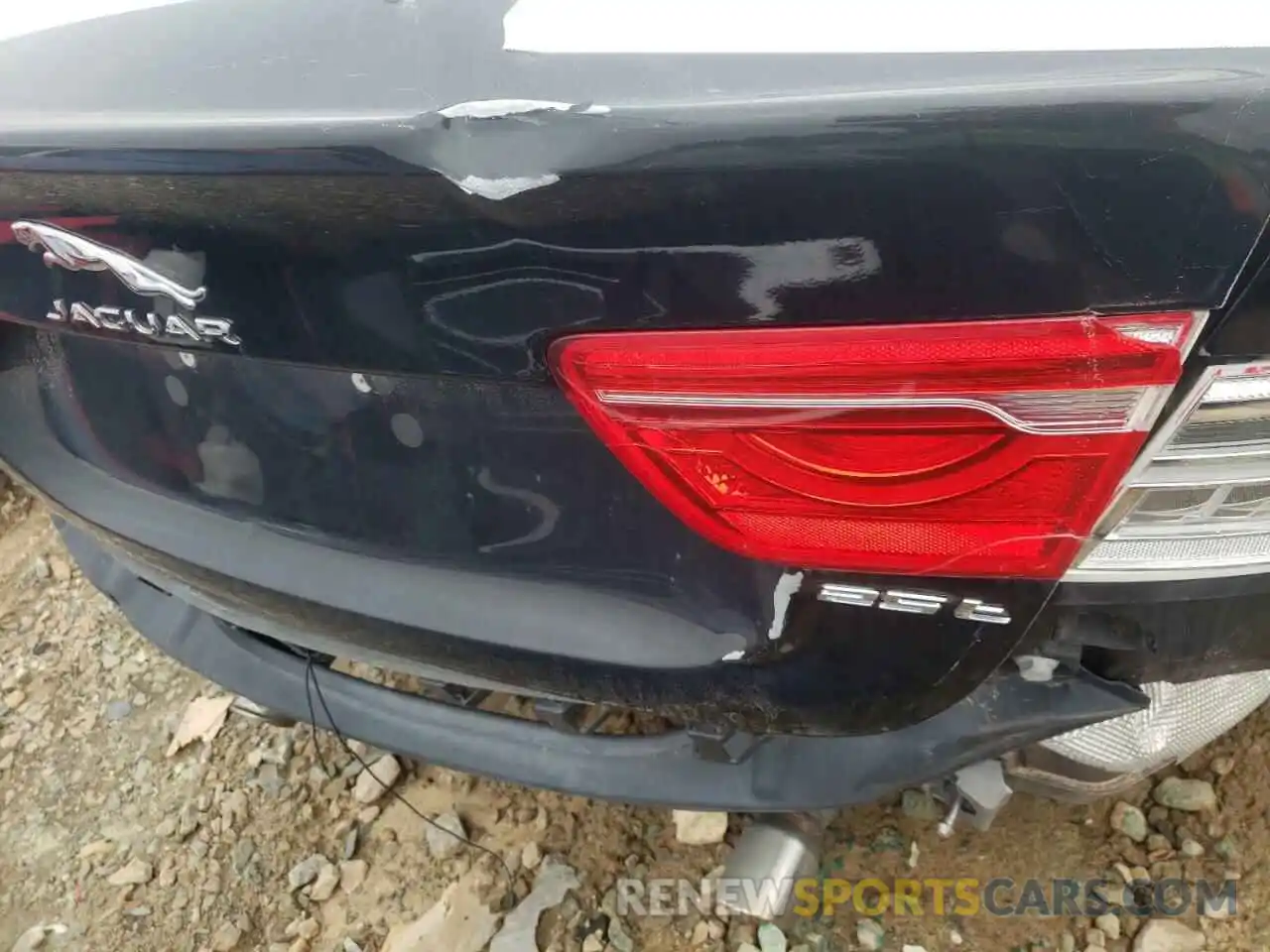 9 Photograph of a damaged car SAJAR4FX0KCP52743 JAGUAR XE 2019