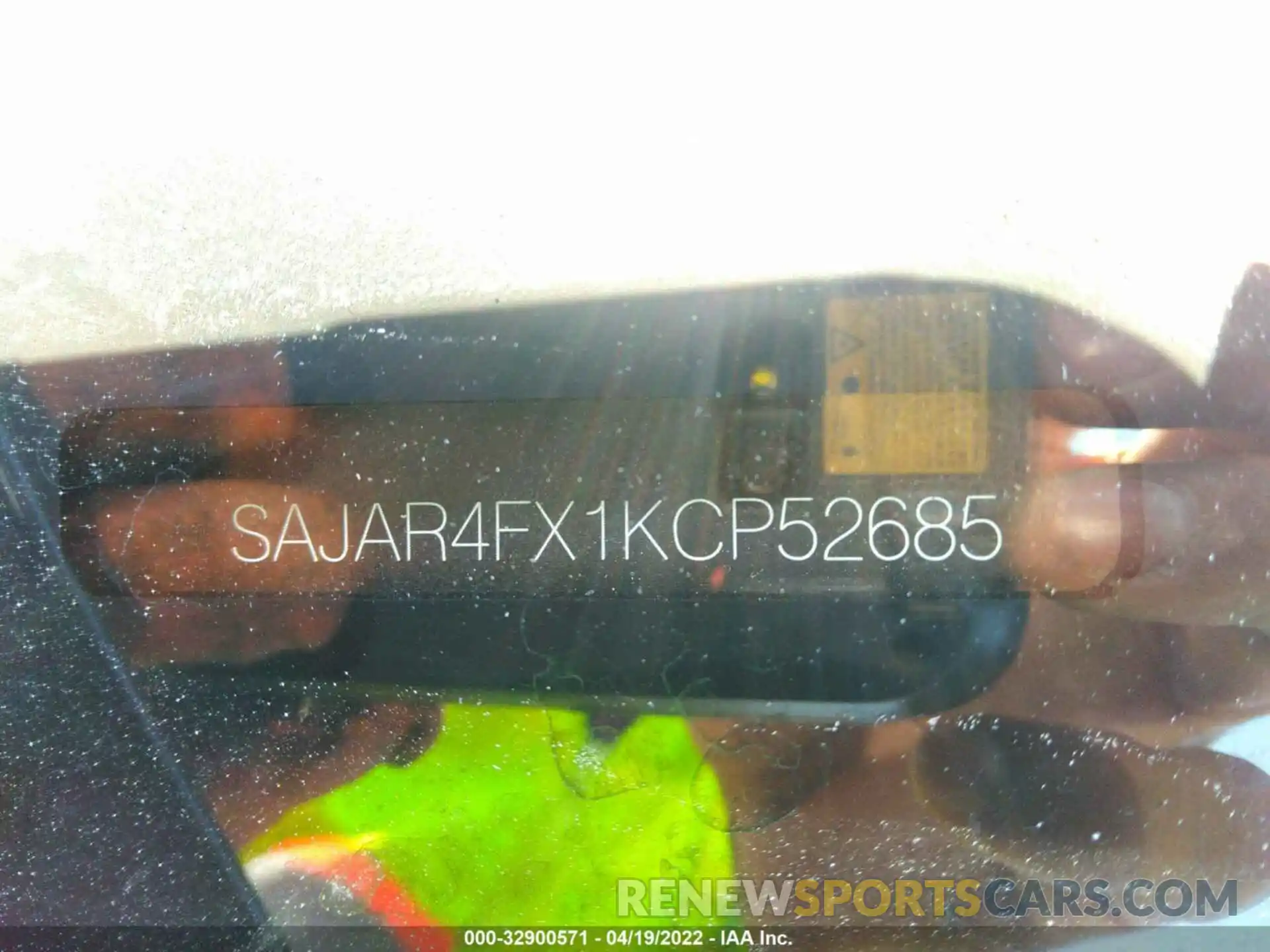 9 Photograph of a damaged car SAJAR4FX1KCP52685 JAGUAR XE 2019