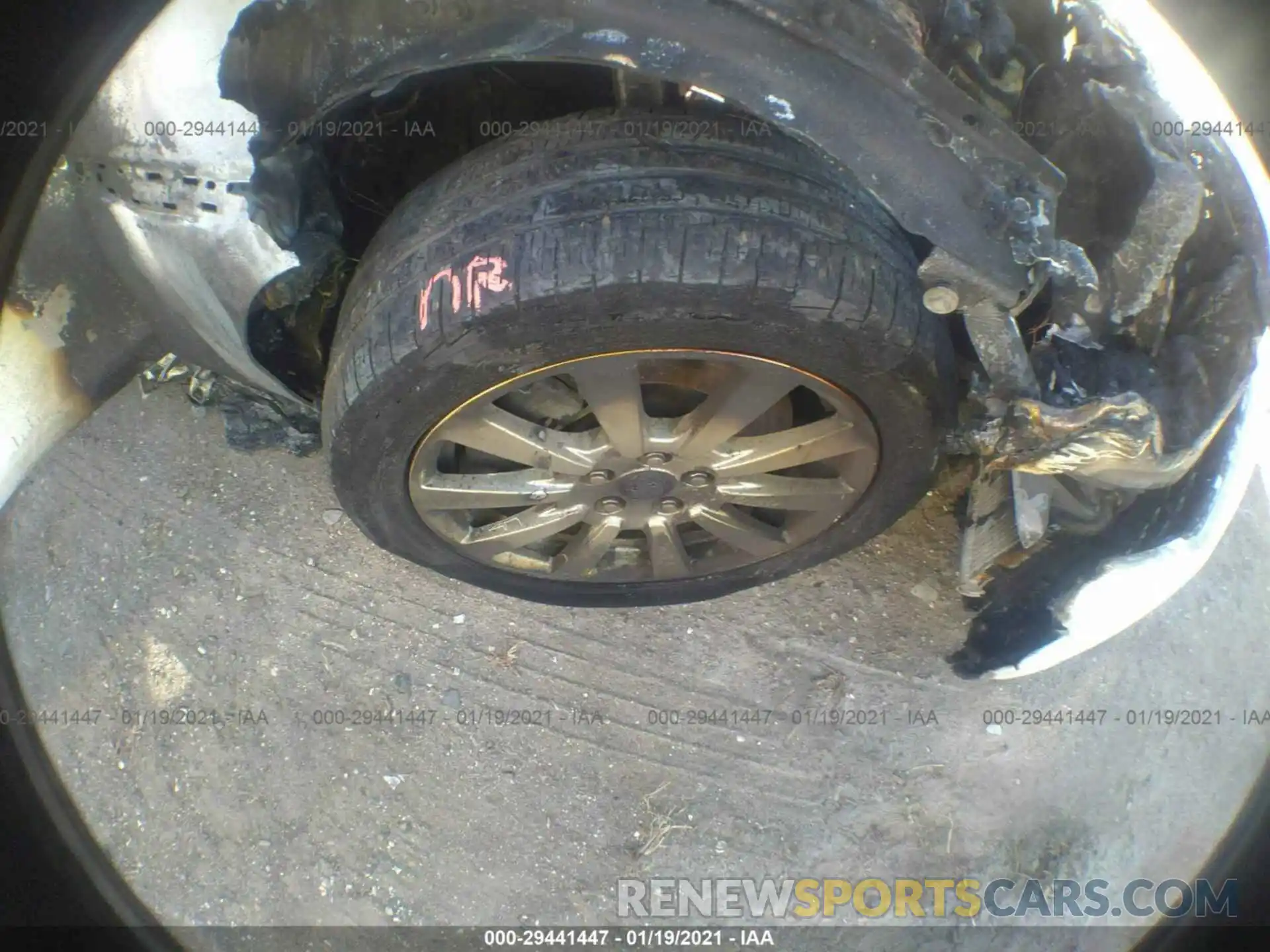 13 Фотография поврежденного автомобиля SAJAR4FX2KCP44532 JAGUAR XE 2019