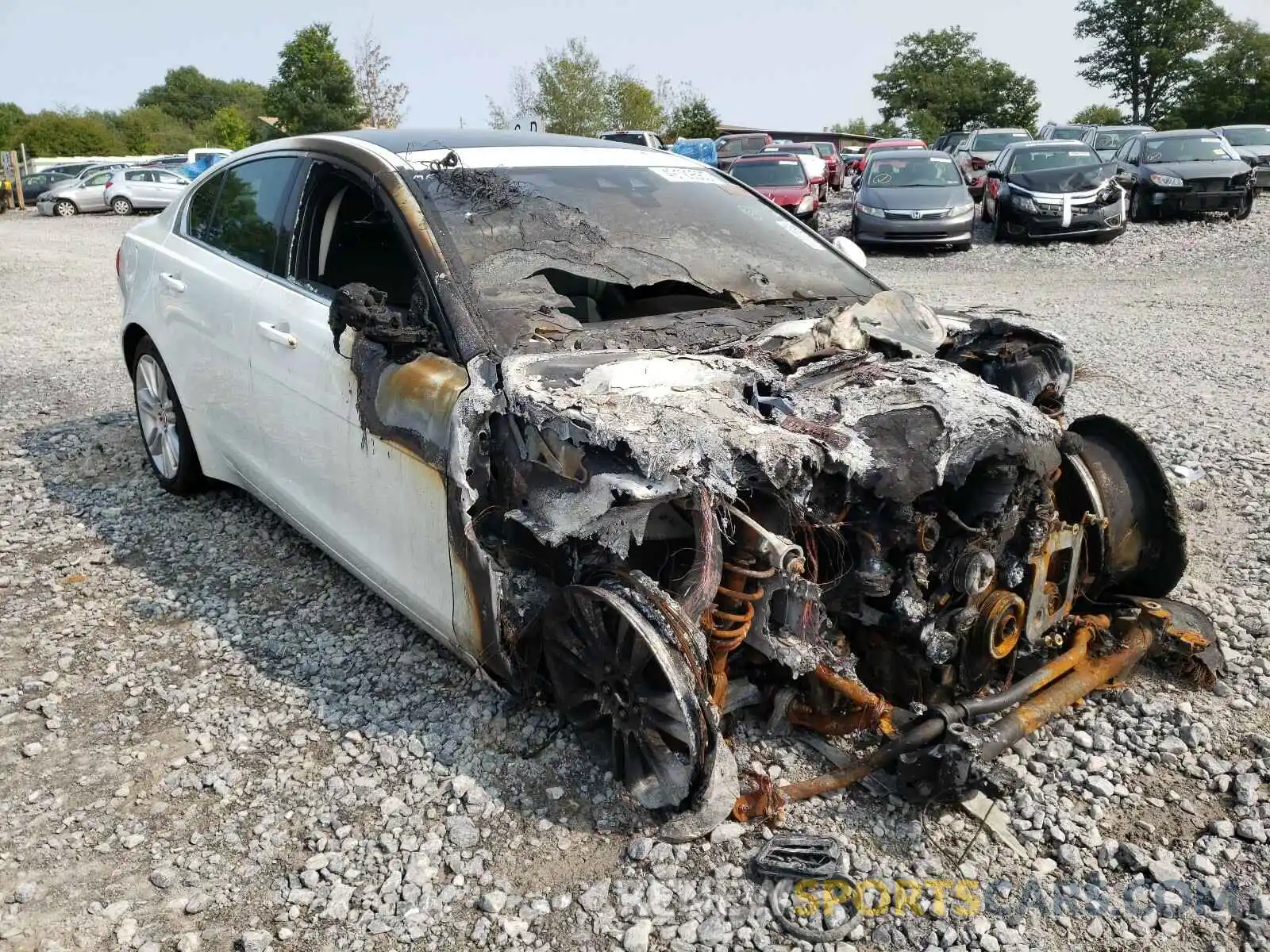 1 Photograph of a damaged car SAJAR4FX2KCP51707 JAGUAR XE 2019