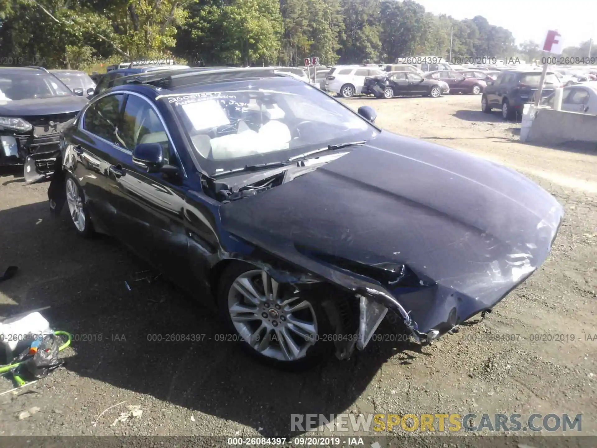 1 Photograph of a damaged car SAJAR4FX7KCP52058 JAGUAR XE 2019