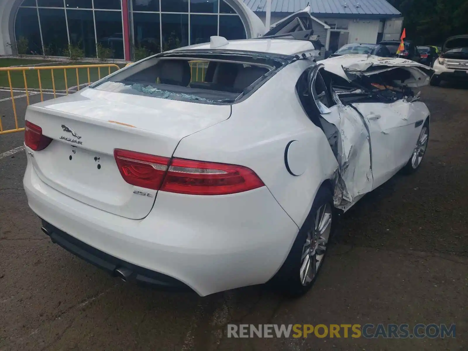 4 Photograph of a damaged car SAJAR4FX8KCP52232 JAGUAR XE 2019