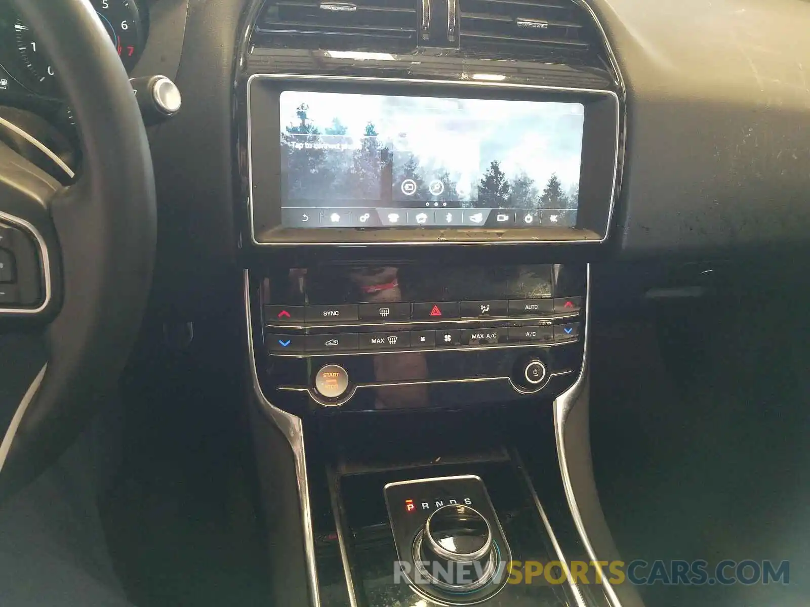 9 Фотография поврежденного автомобиля SAJAR4FX9KCP52000 JAGUAR XE 2019