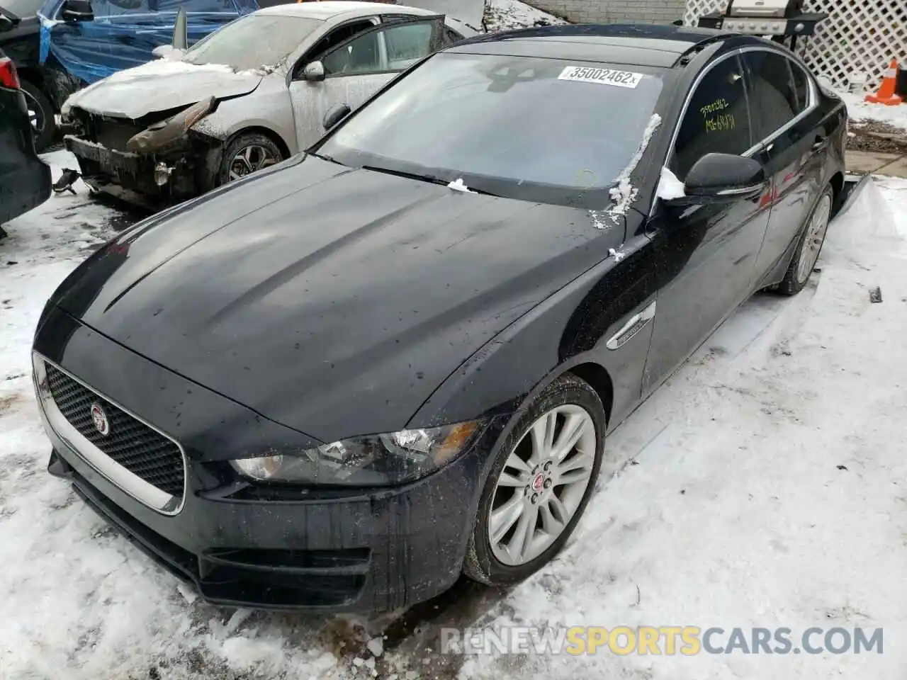 2 Фотография поврежденного автомобиля SAJAR4FX9KCP52546 JAGUAR XE 2019