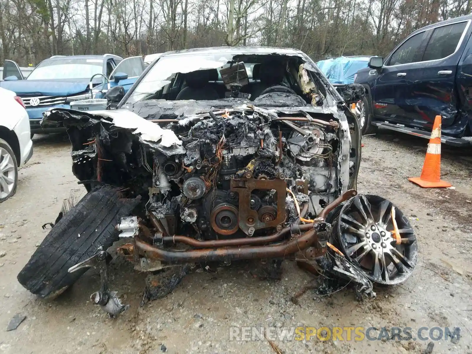 9 Photograph of a damaged car SAJAR4FX9KCP52594 JAGUAR XE 2019