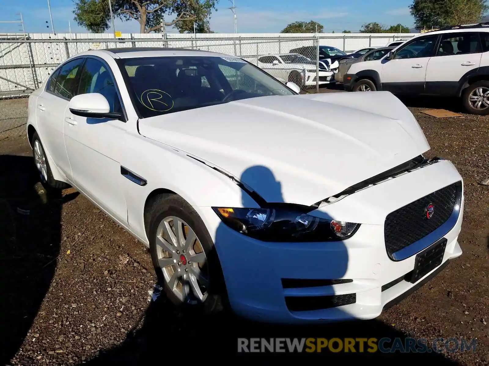 1 Photograph of a damaged car SAJAS4FX5KCP52824 JAGUAR XE 2019