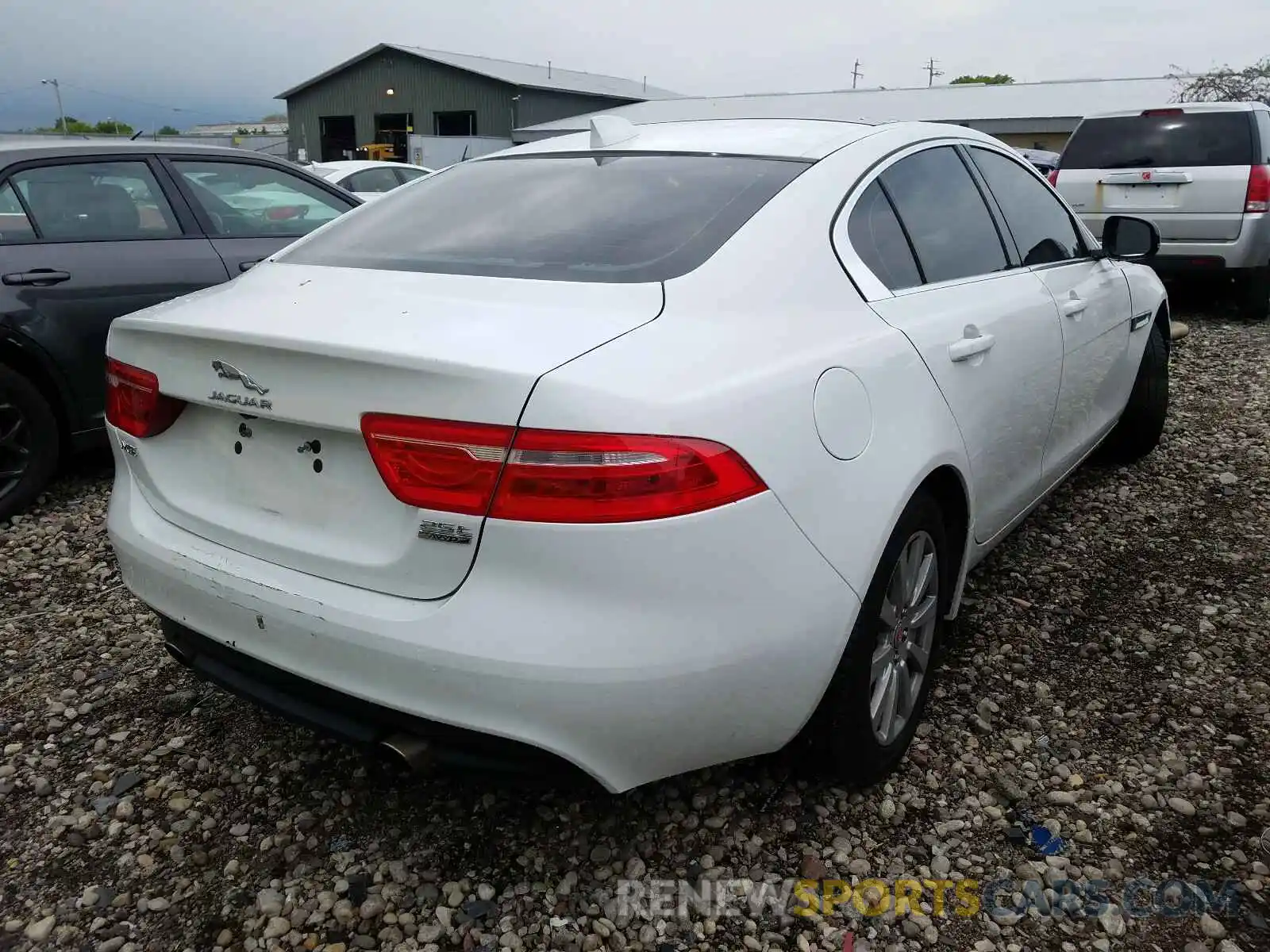 4 Фотография поврежденного автомобиля SAJAS4FX7KCP52386 JAGUAR XE 2019