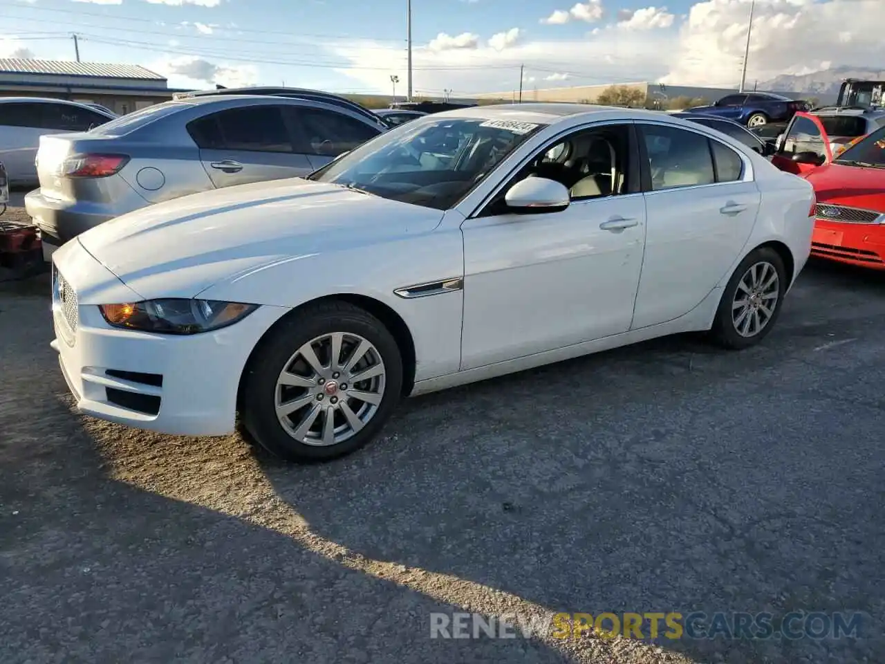 1 Photograph of a damaged car SAJAS4FX7KCP52906 JAGUAR XE 2019