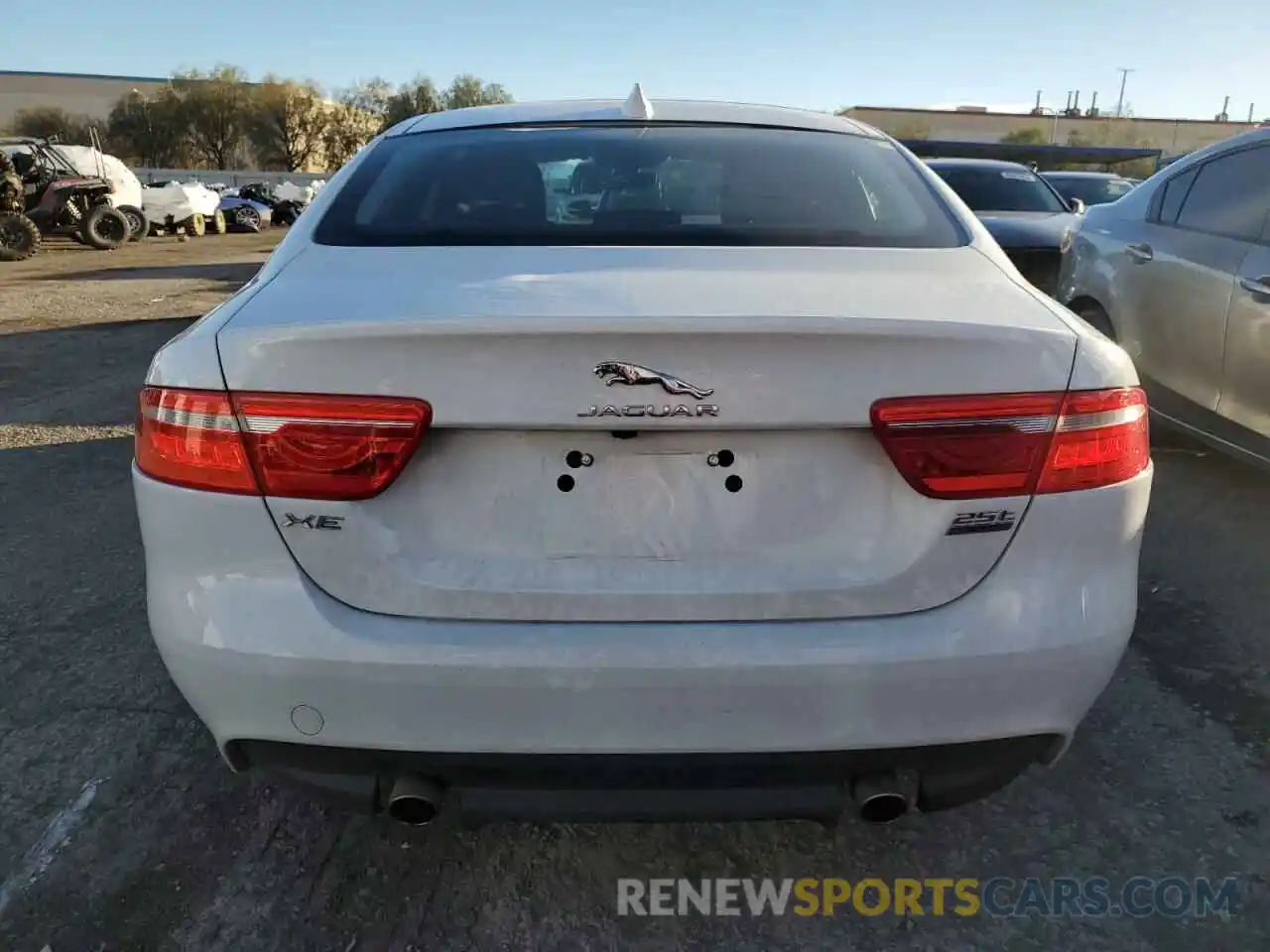 6 Photograph of a damaged car SAJAS4FX7KCP52906 JAGUAR XE 2019