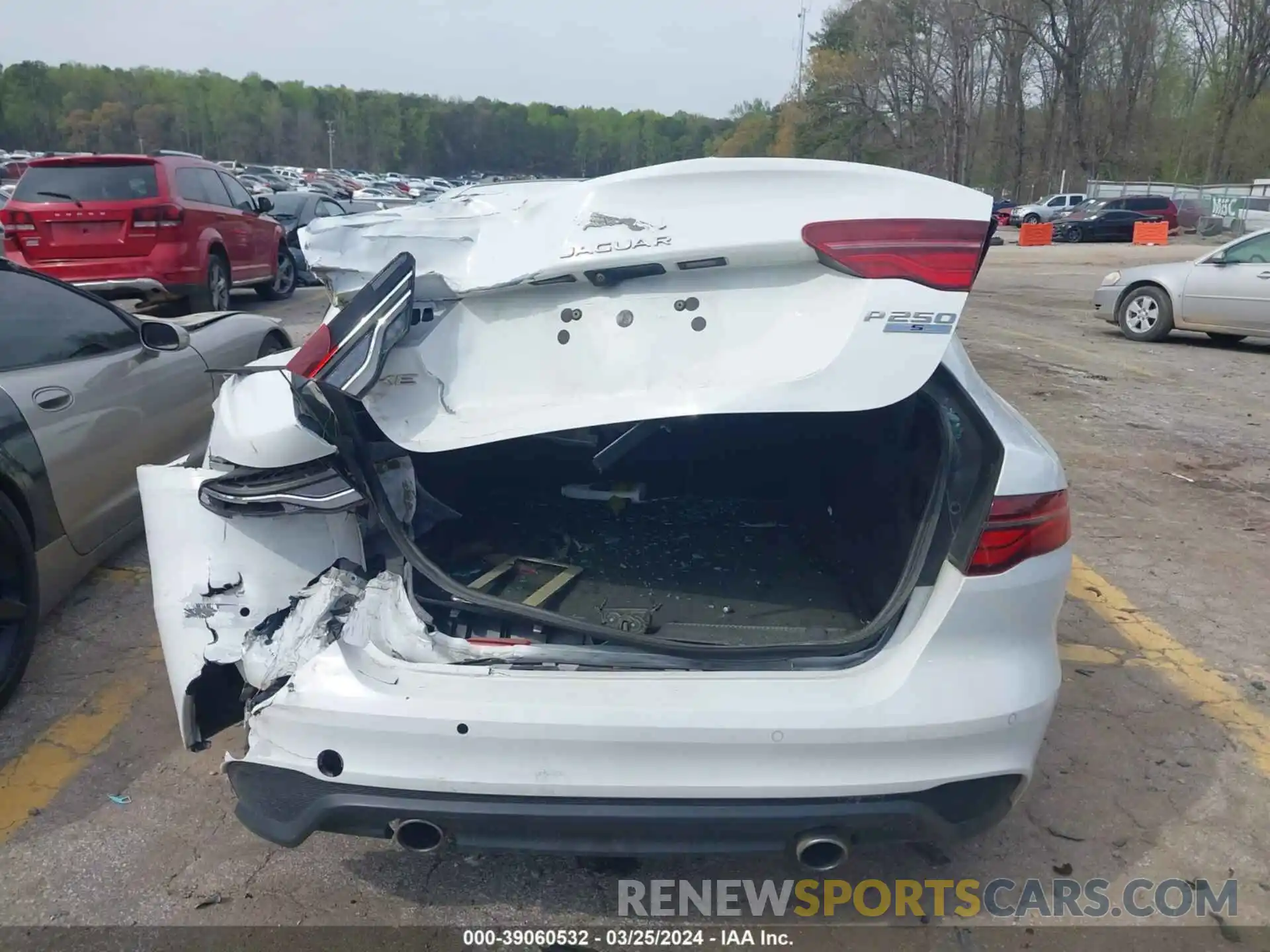 16 Photograph of a damaged car SAJAE4FX2LCP62820 JAGUAR XE 2020