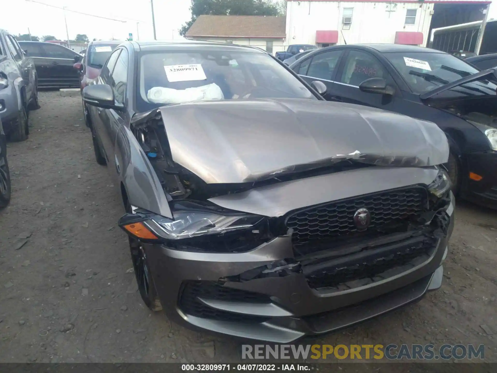 6 Photograph of a damaged car SAJAE4FX4LCP64908 JAGUAR XE 2020